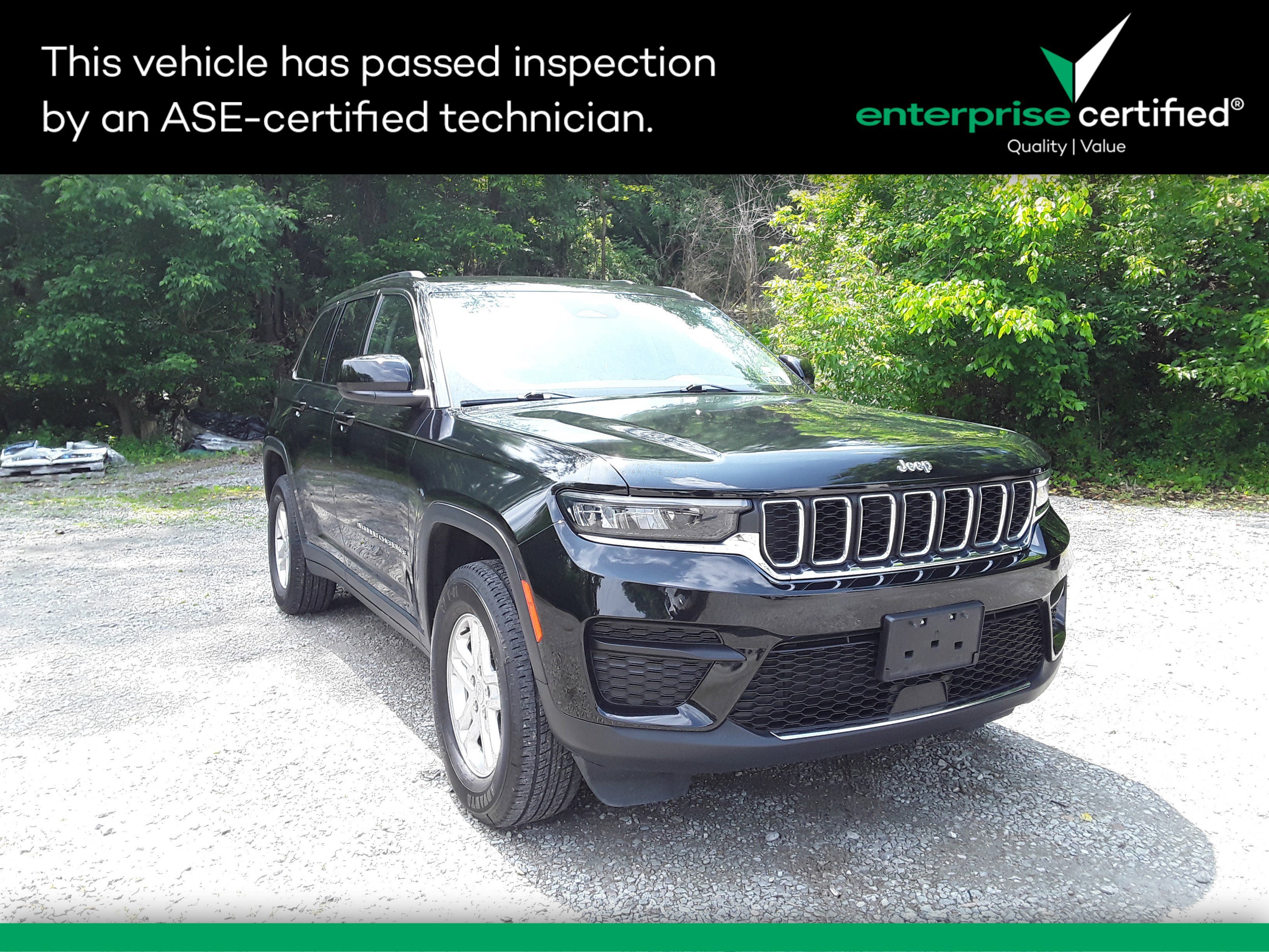 2023 Jeep Grand Cherokee Laredo 4x4