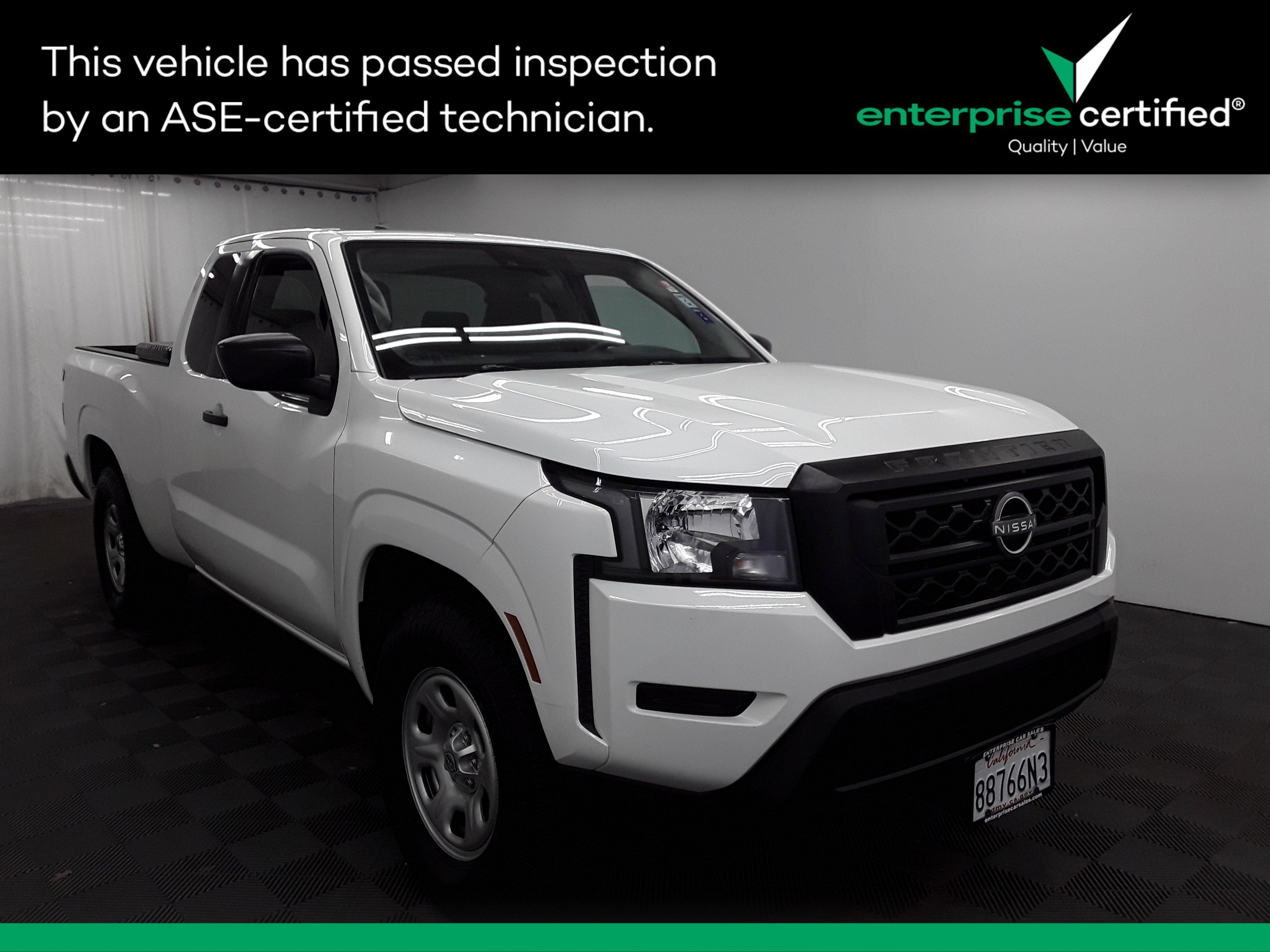 2022 Nissan Frontier S's photo