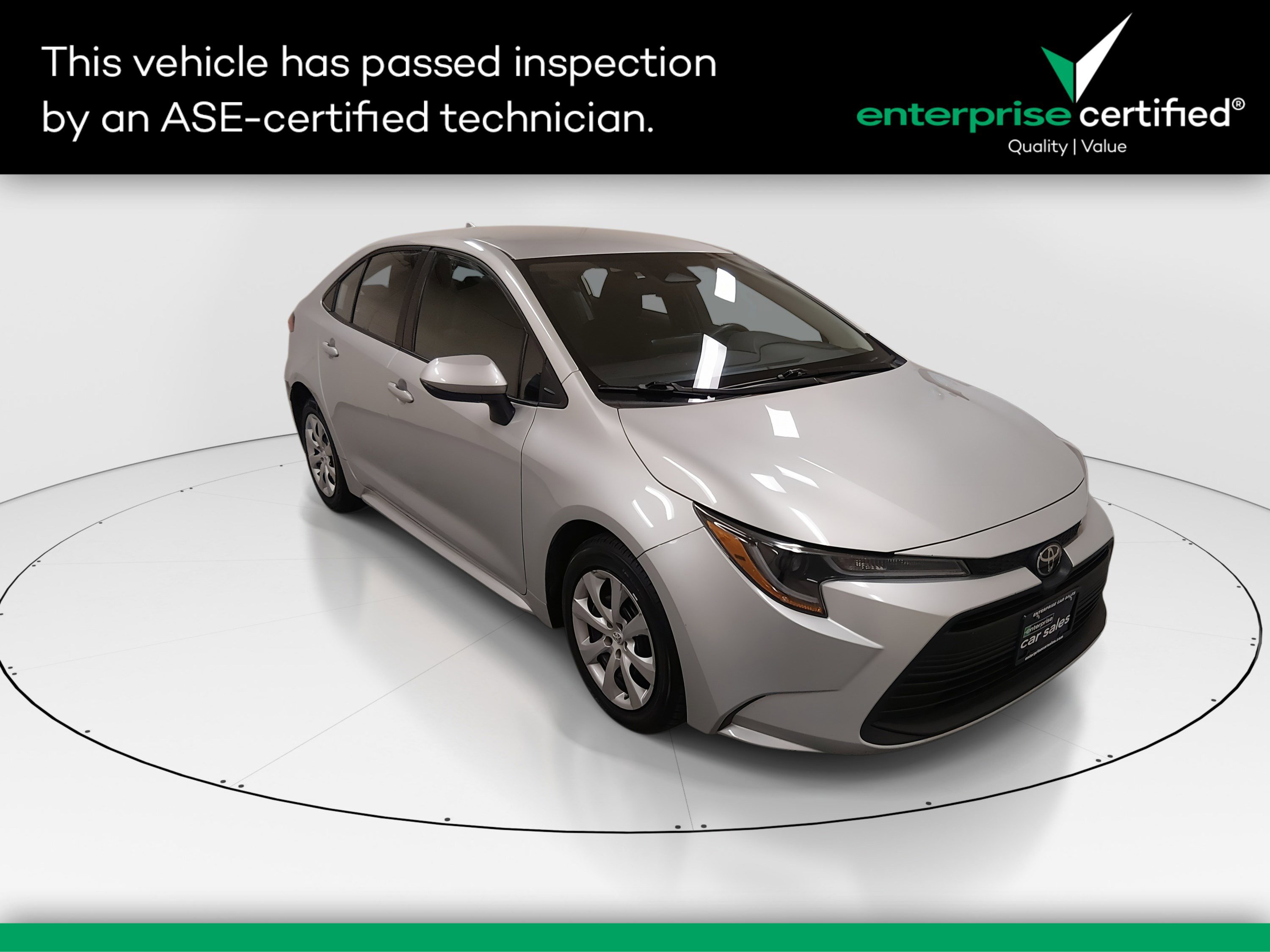 2023 Toyota Corolla LE's photo