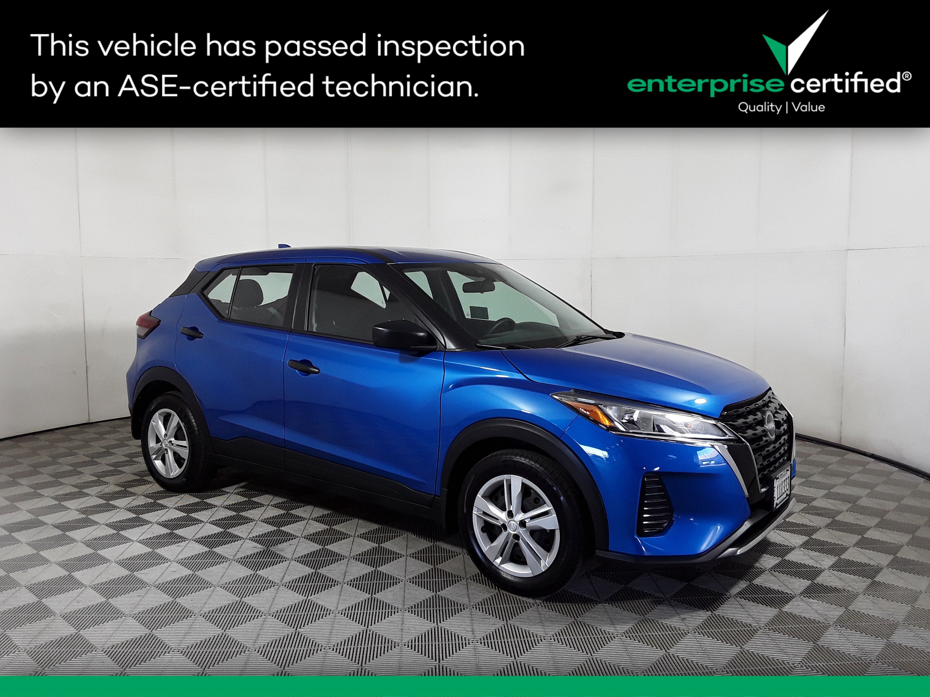 Used 2023 Nissan Kicks S FWD
