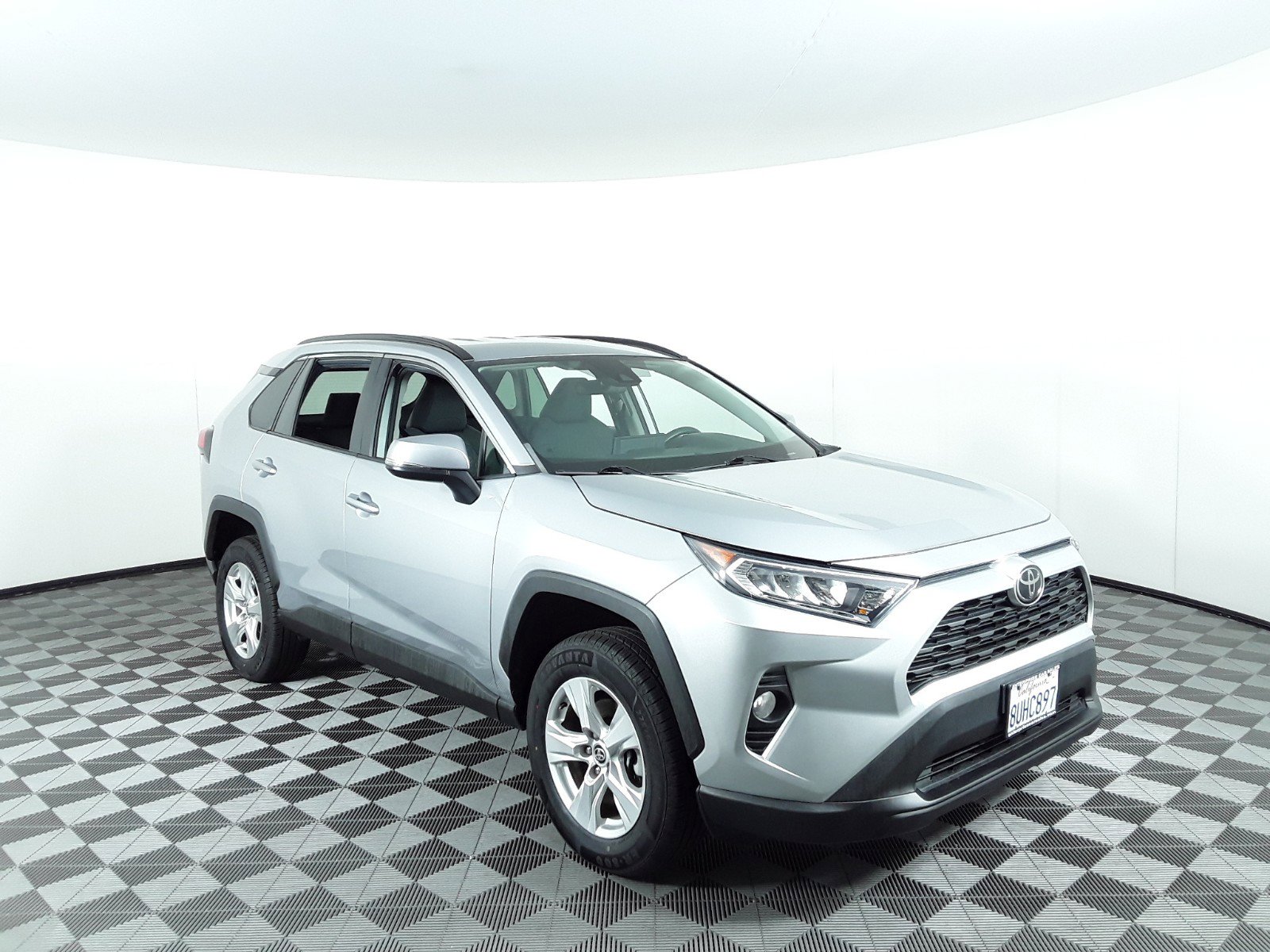 2021 Toyota RAV4 XLE FWD