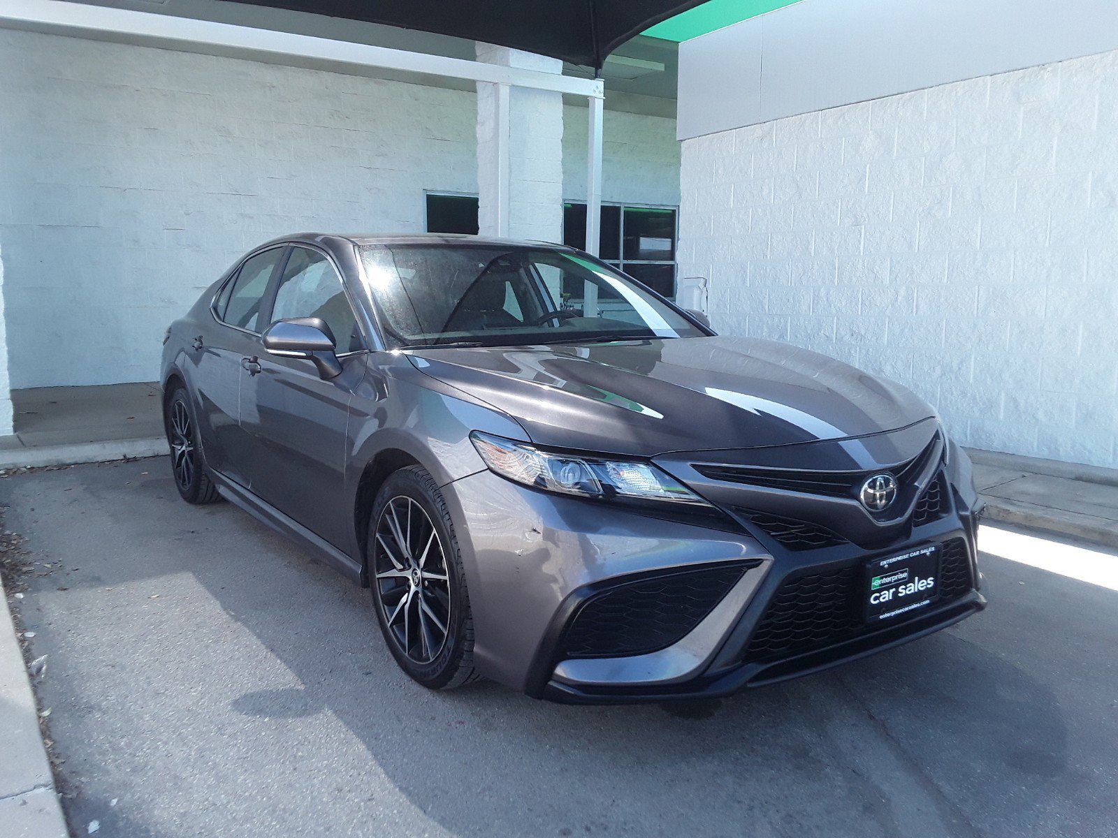 2023 Toyota Camry SE Auto