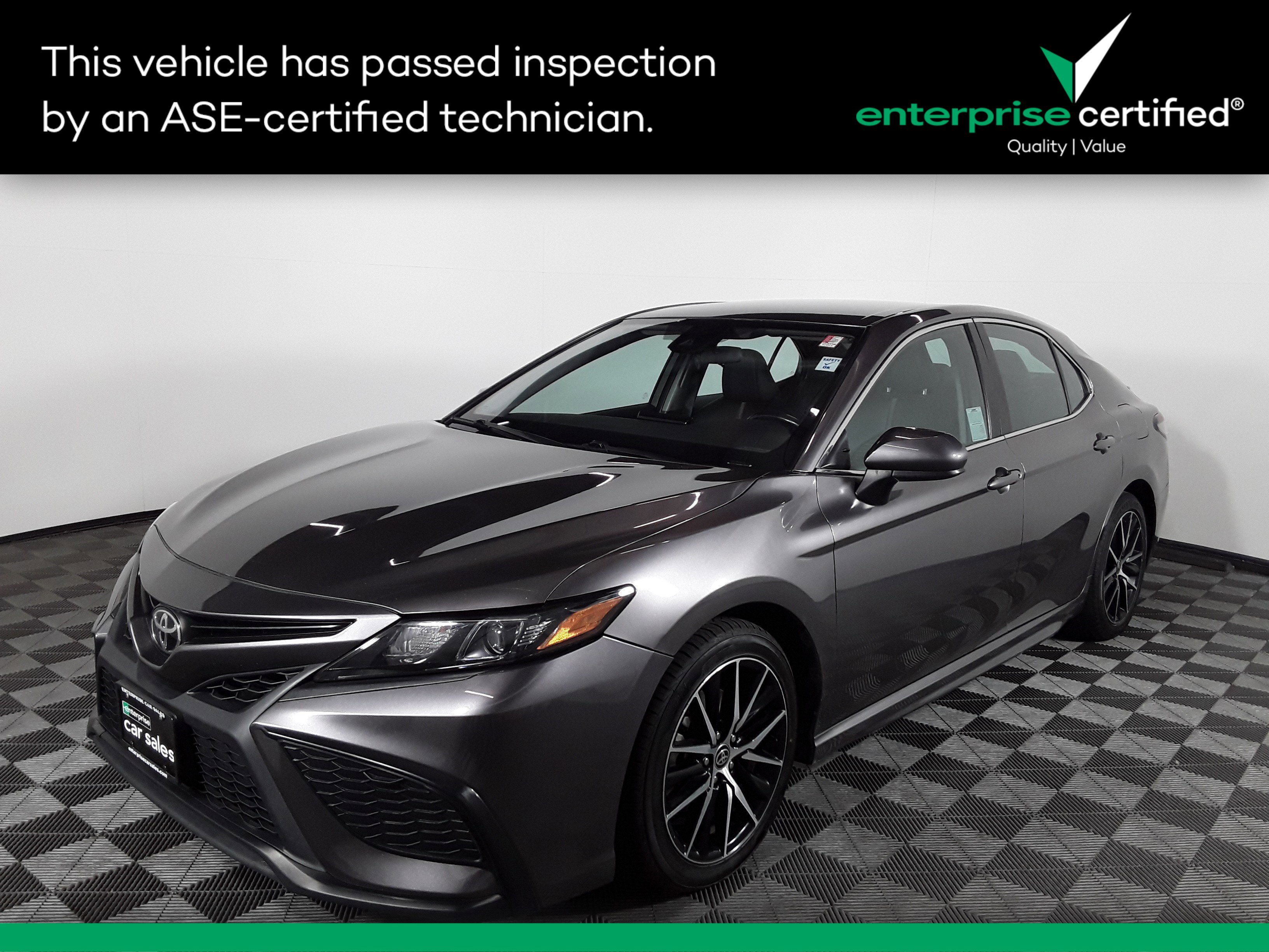 2021 Toyota Camry SE Auto