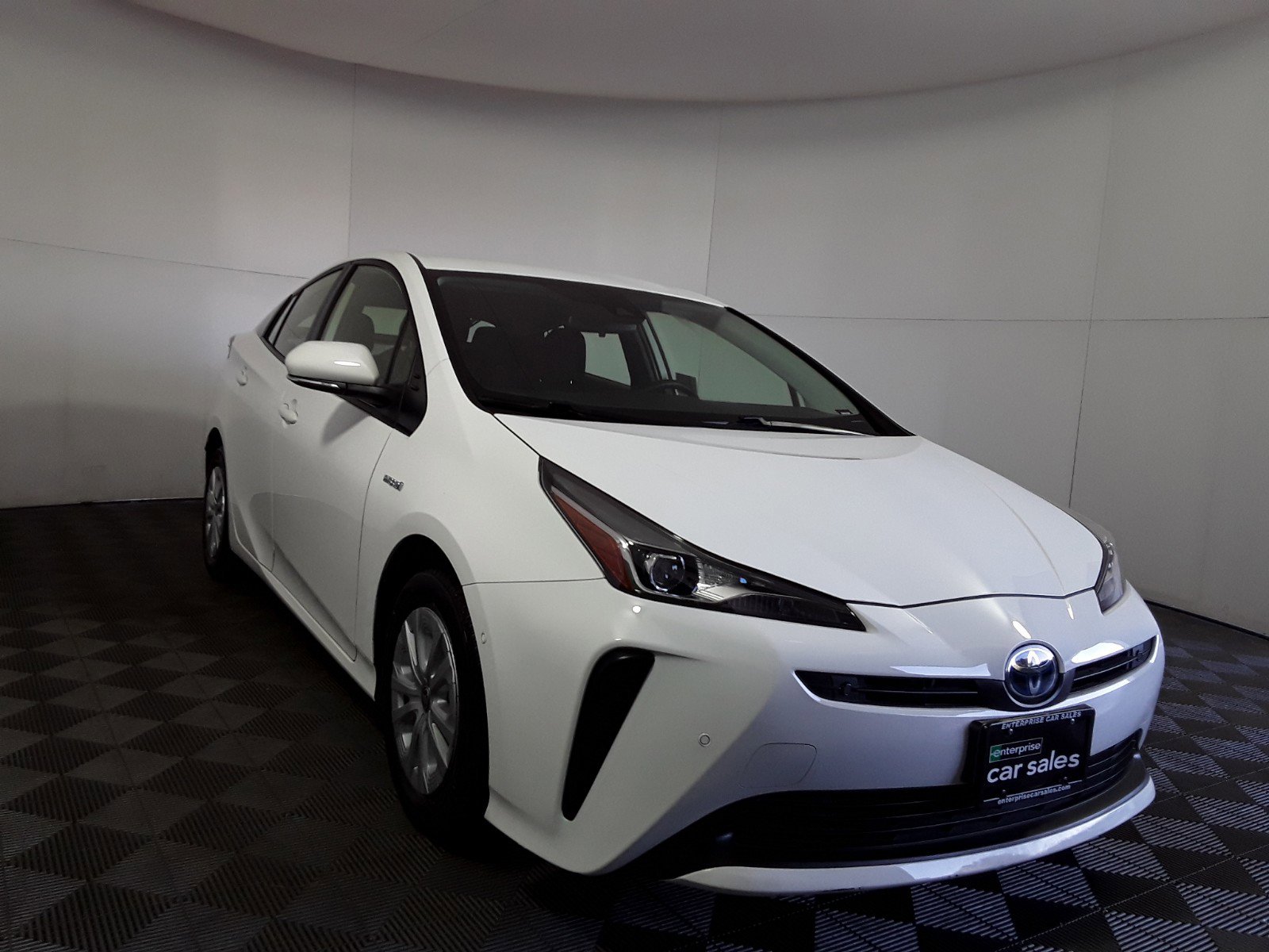 2022 Toyota Prius LE