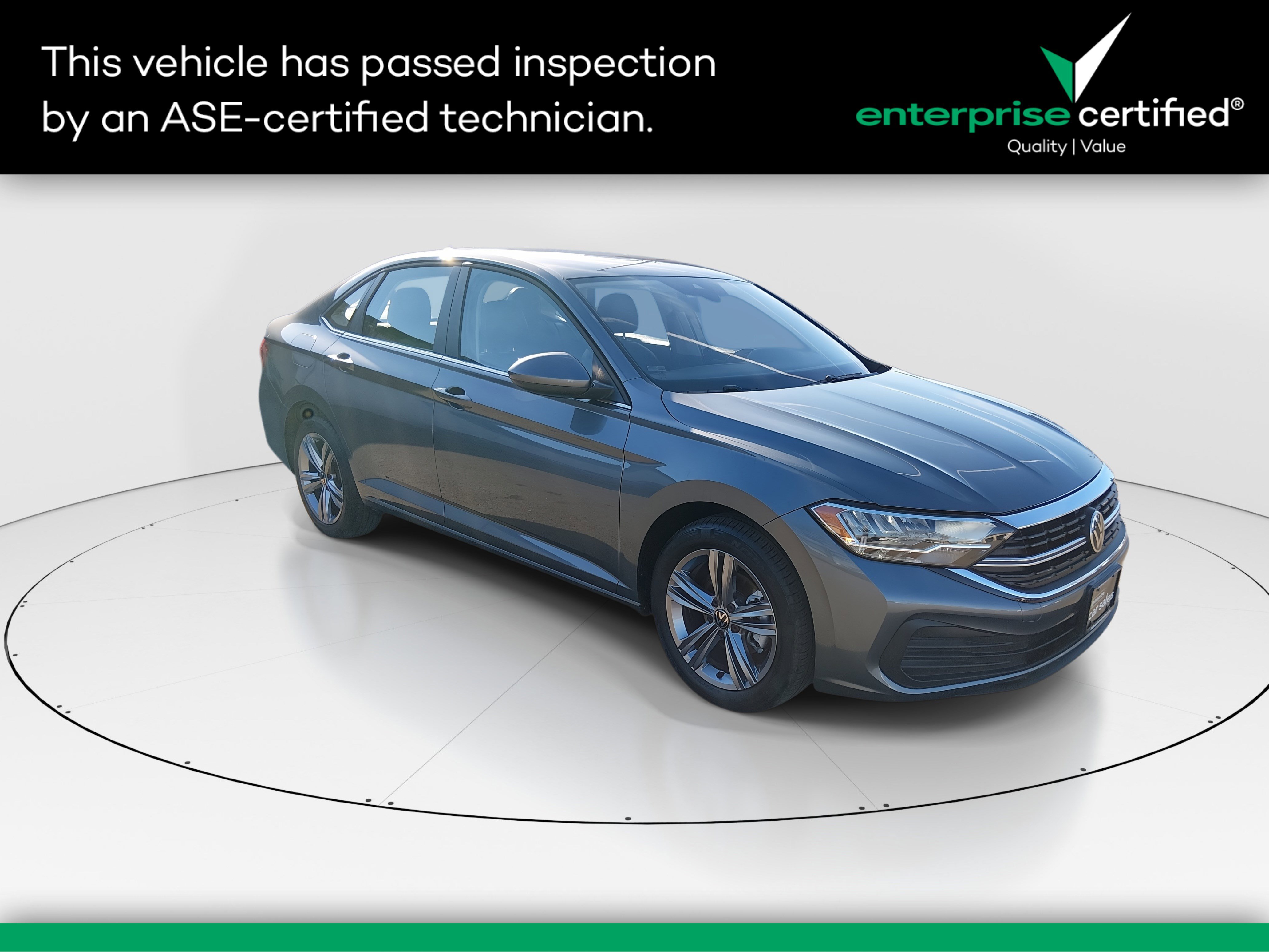 2024 Volkswagen Jetta SE's photo