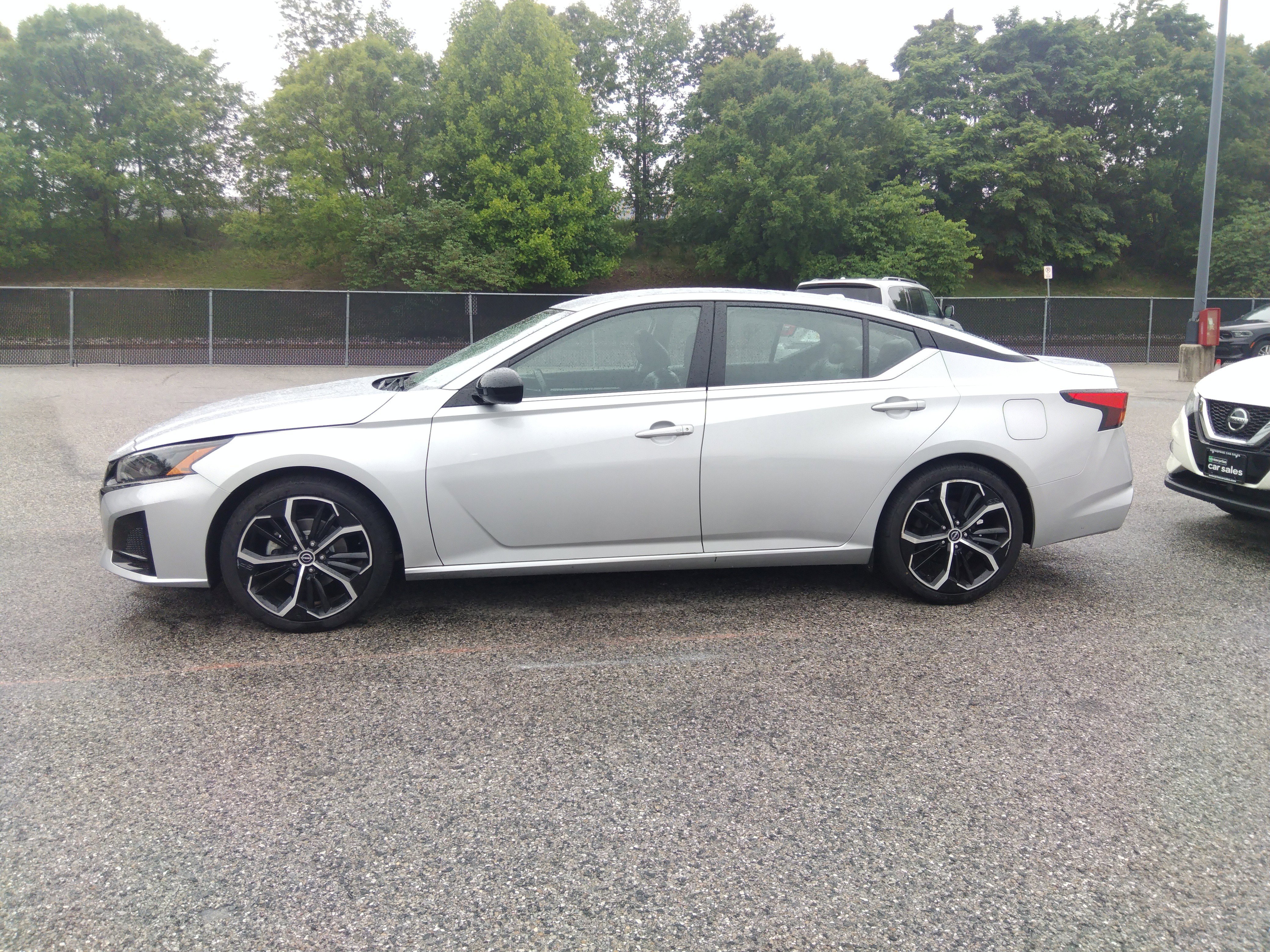 2023 Nissan Altima 2.5 SR Sedan