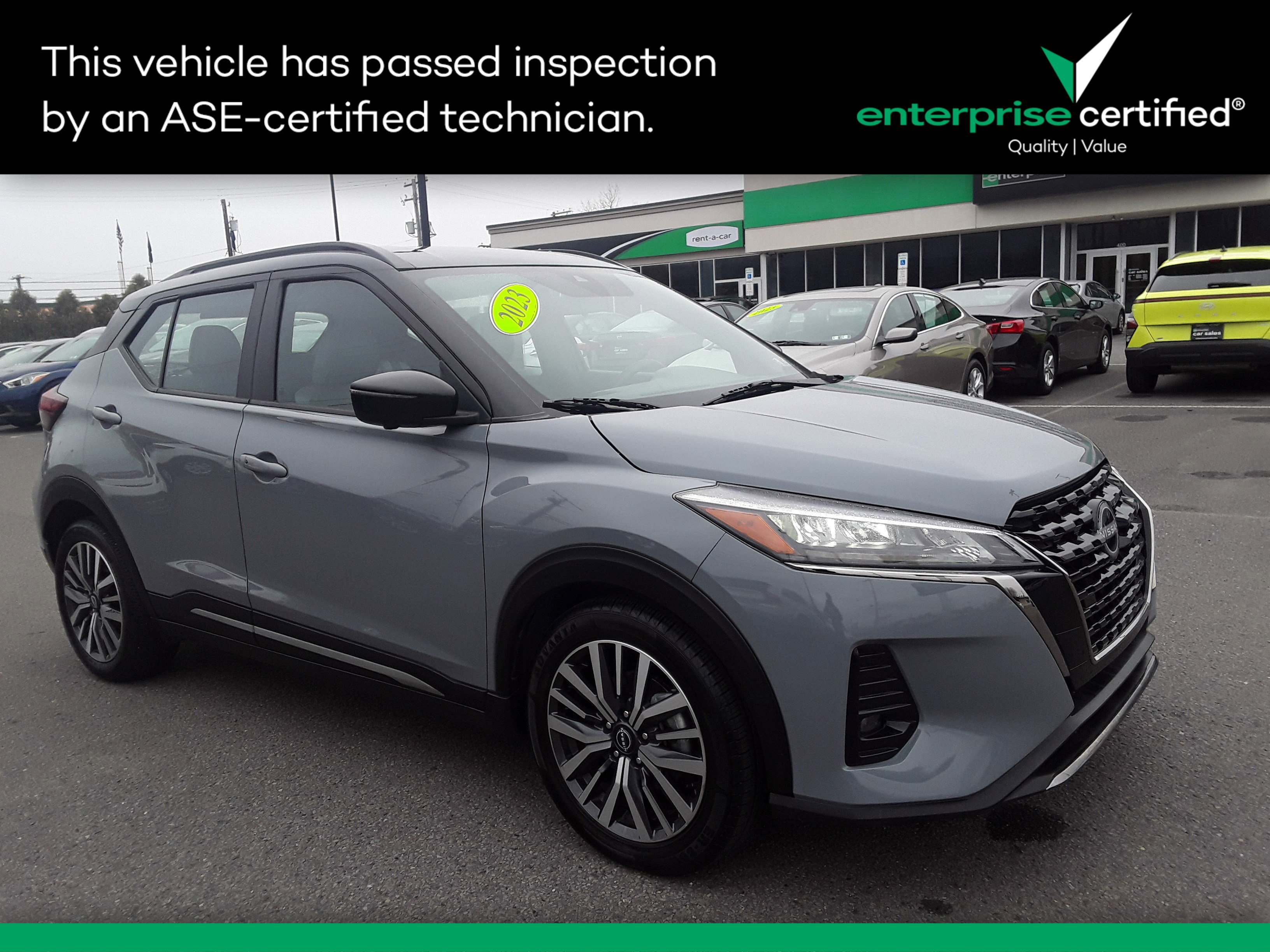 2023 Nissan Kicks SR