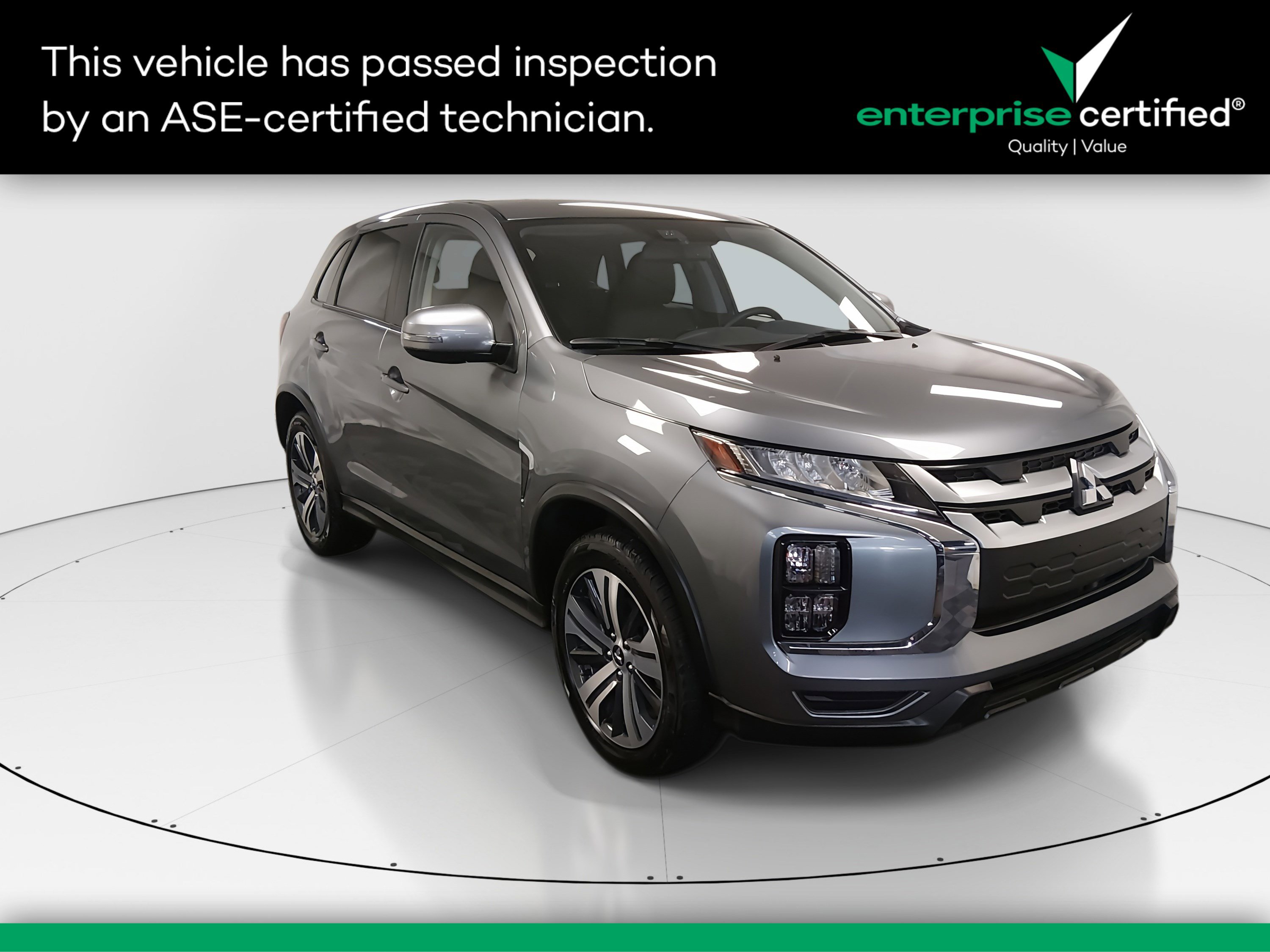 2025 Mitsubishi Outlander Sport SE's photo