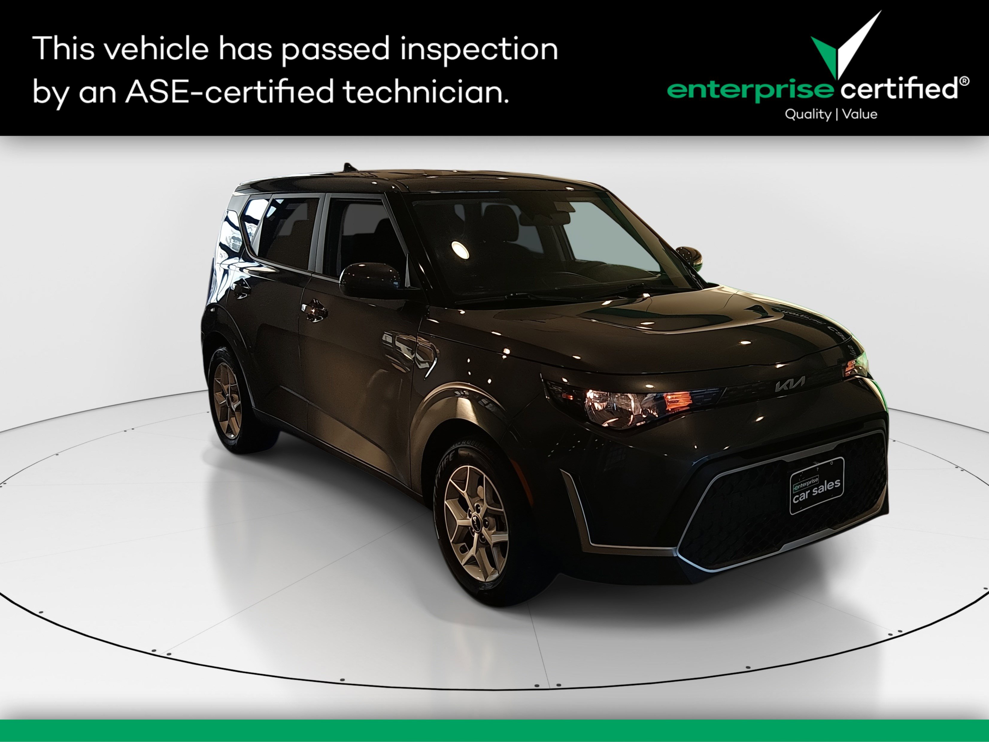 2023 Kia Soul LX's photo