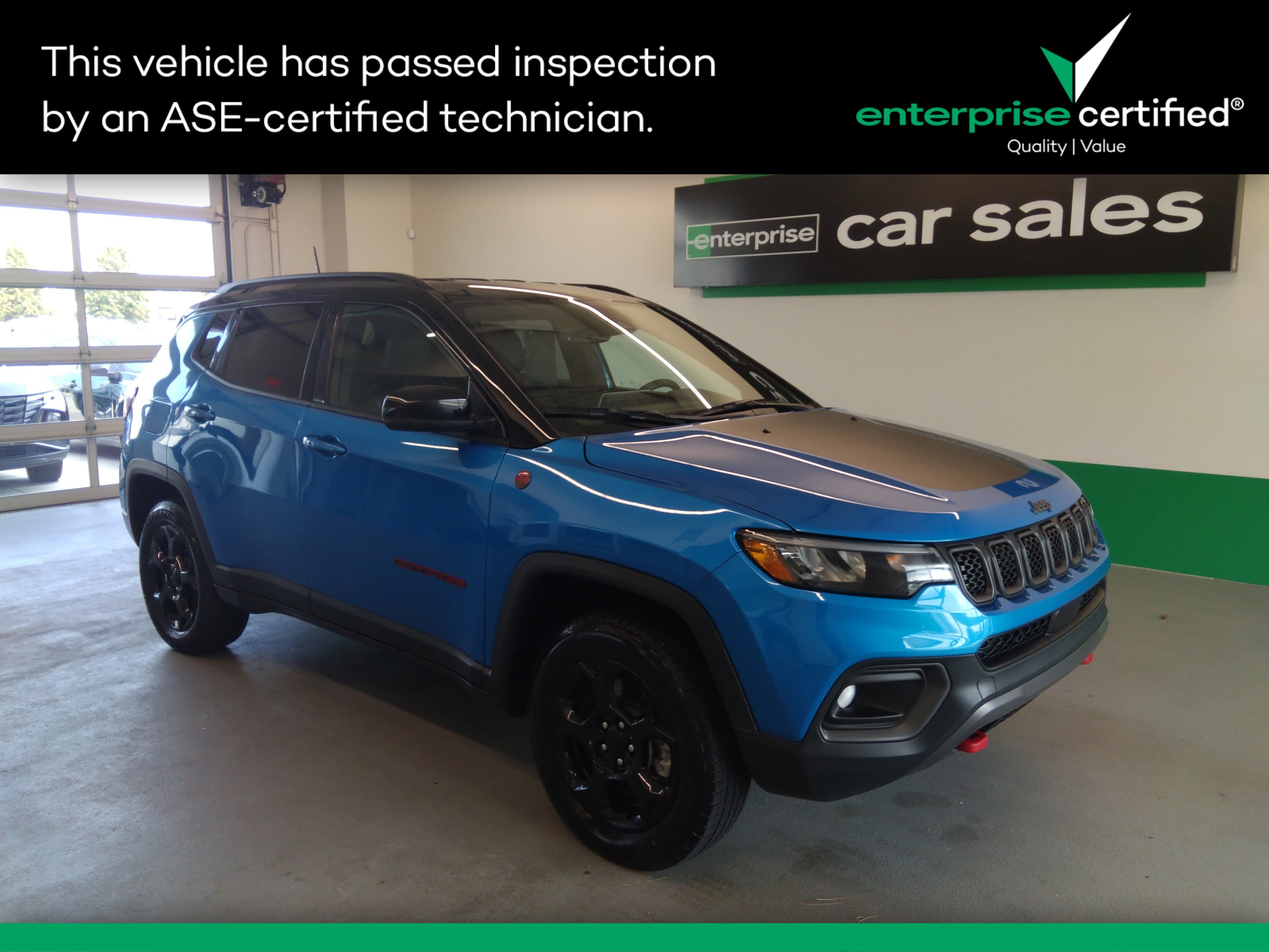 2023 Jeep Compass Trailhawk's photo