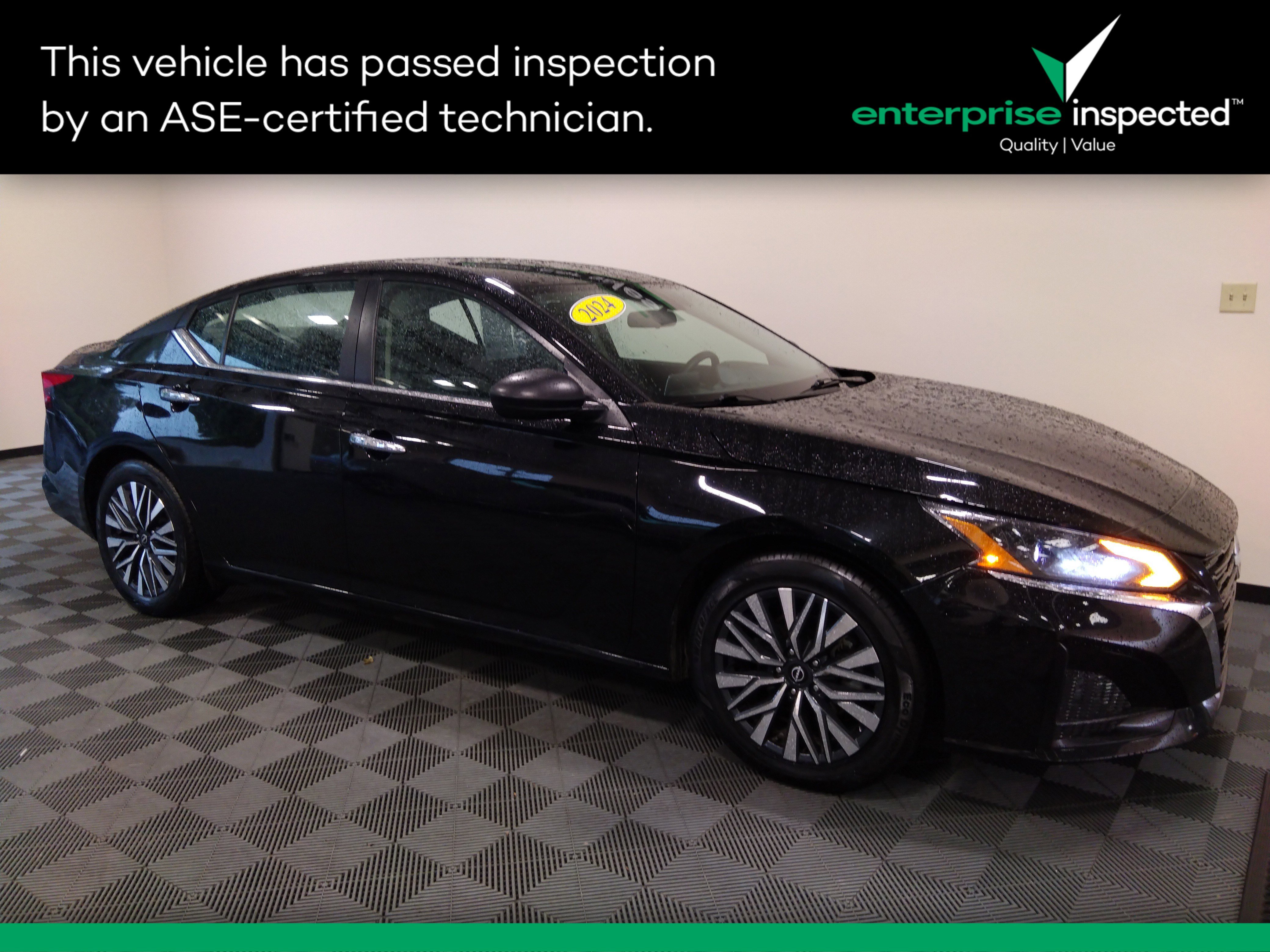 Used 2024 Nissan Altima 2.5 SV Sedan