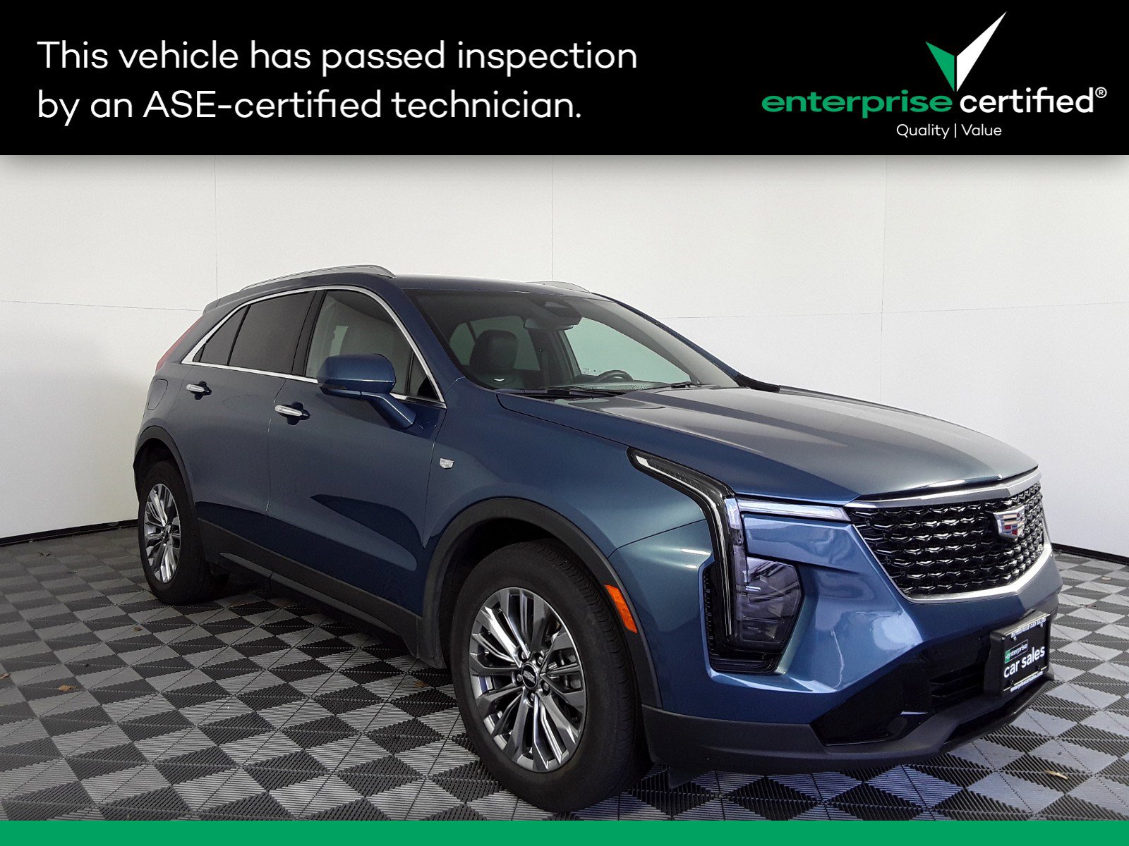 Used 2024 Cadillac XT4 FWD 4dr Premium Luxury