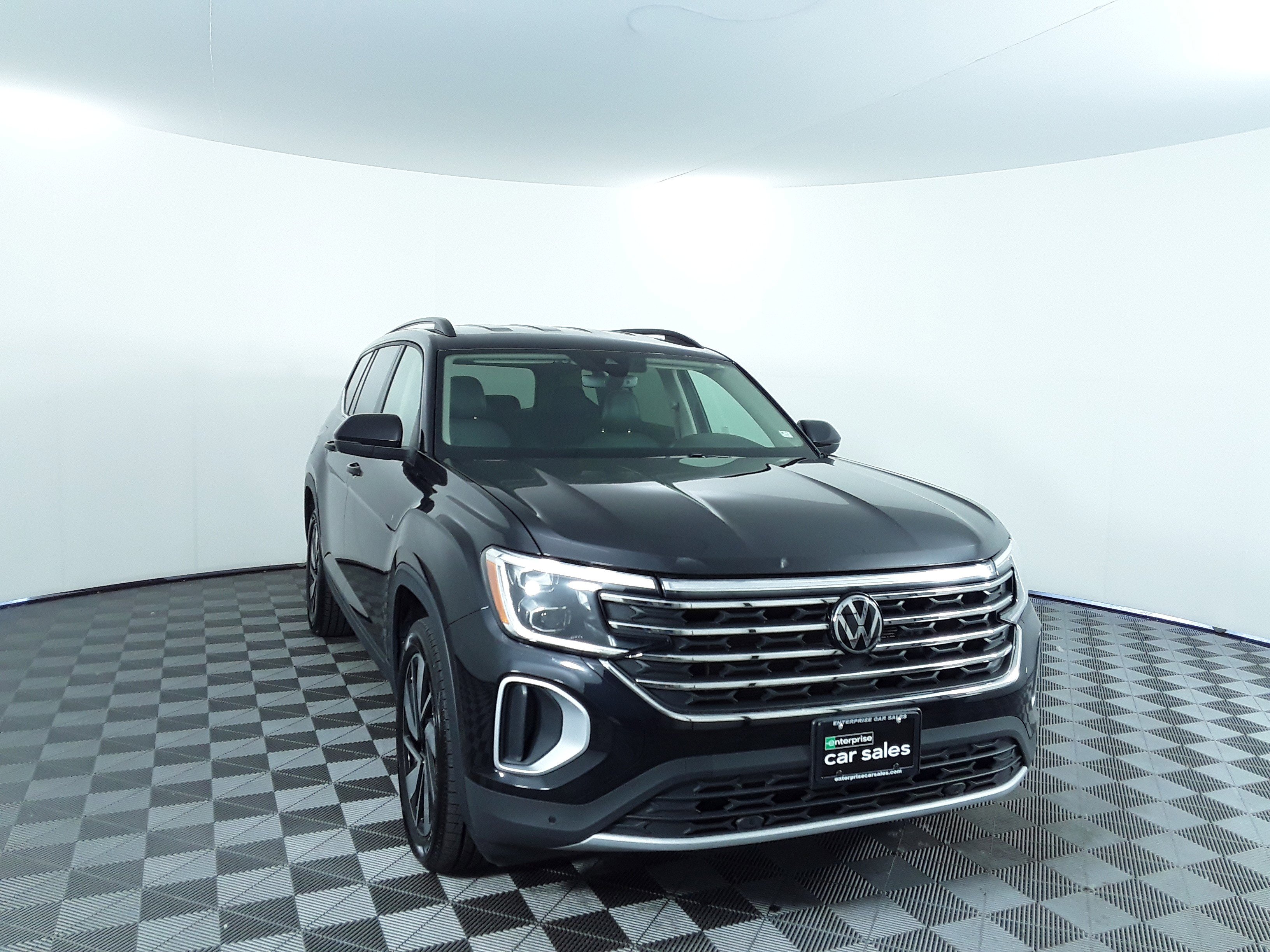 2024 Volkswagen Atlas 2.0T SE w/Technology FWD