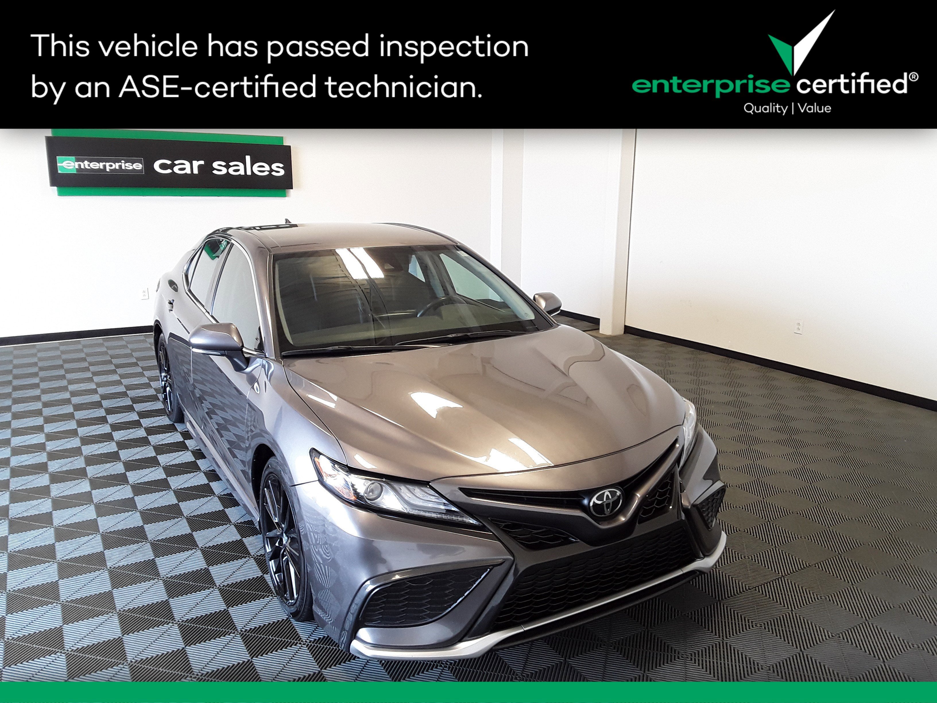 2023 Toyota Camry XSE Auto