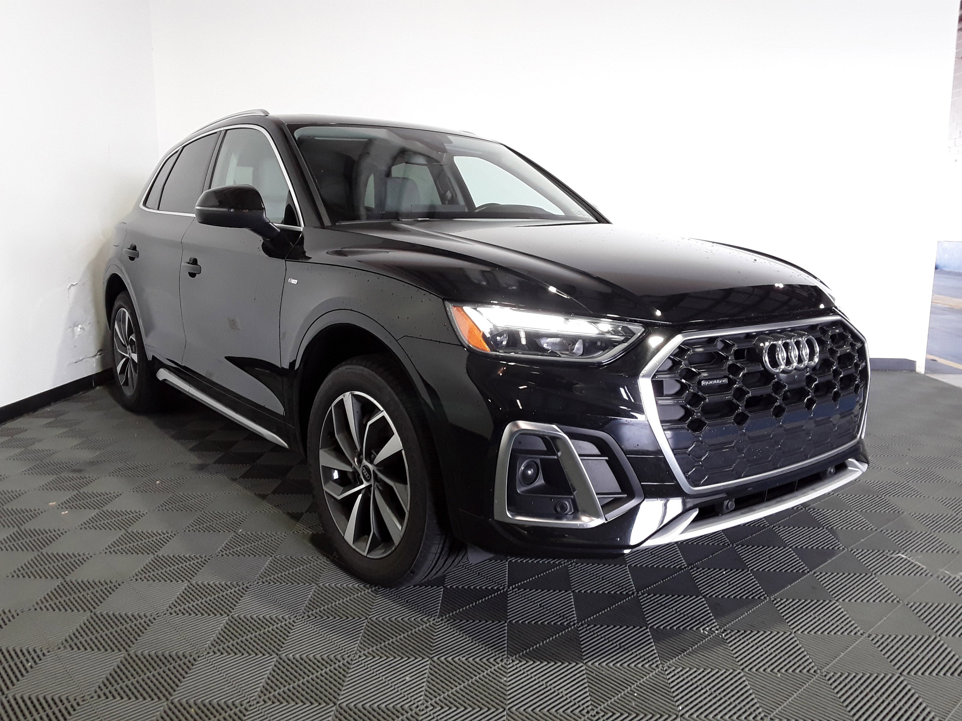 2022 Audi Q5 S line Premium Plus 45 TFSI quattro