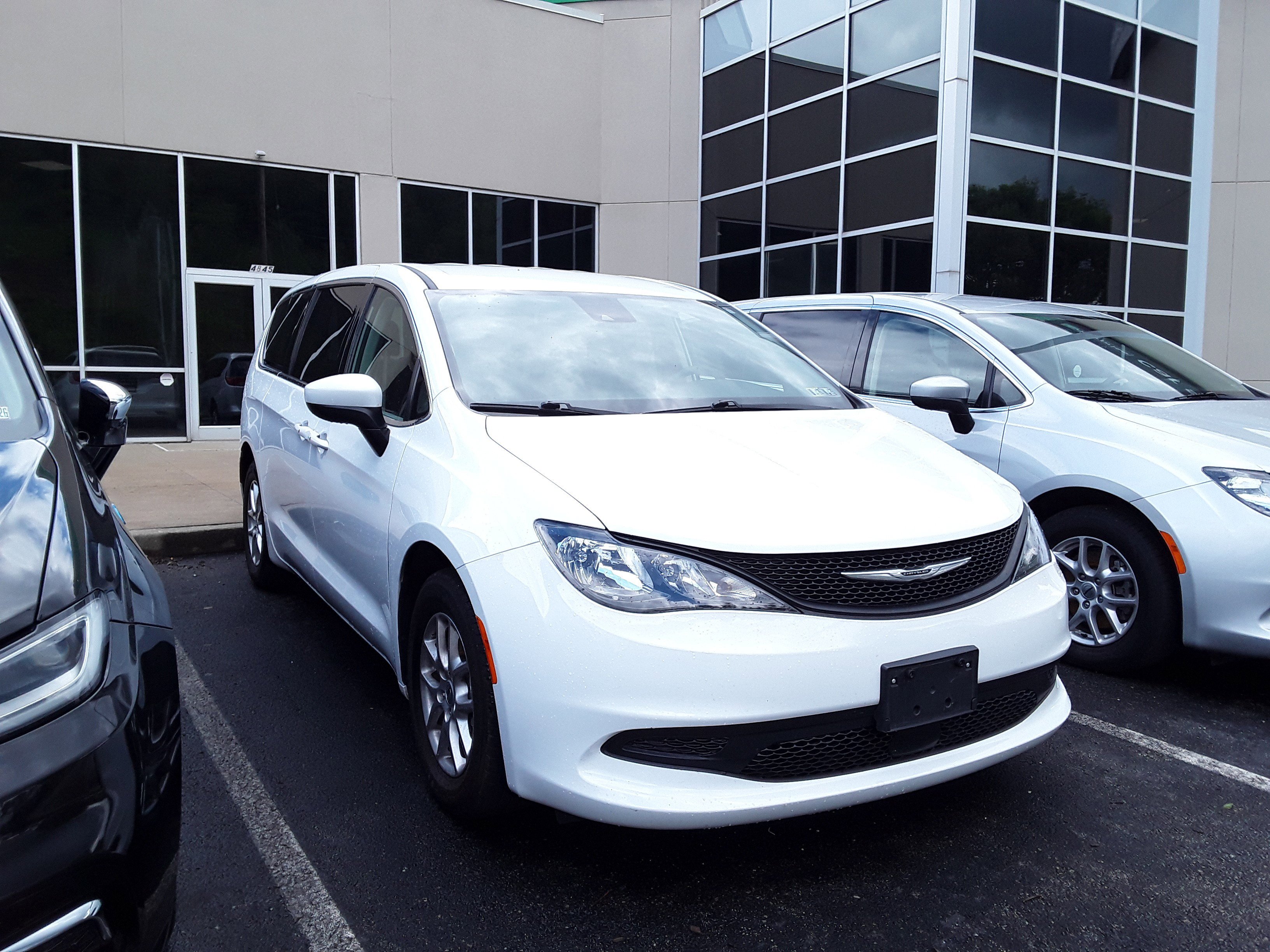 Used 2023 Chrysler Voyager LX FWD