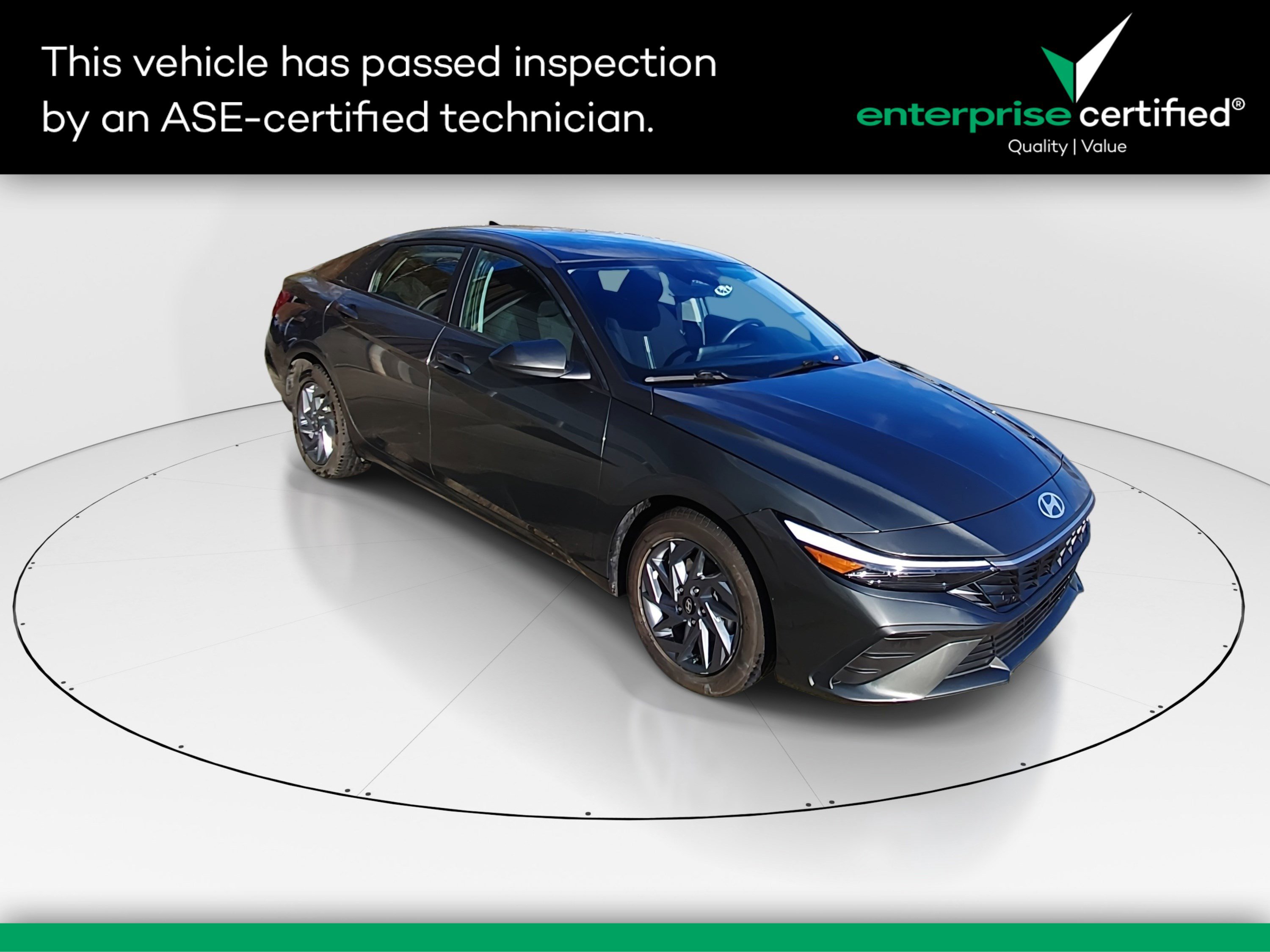 2024 Hyundai Elantra SEL's photo