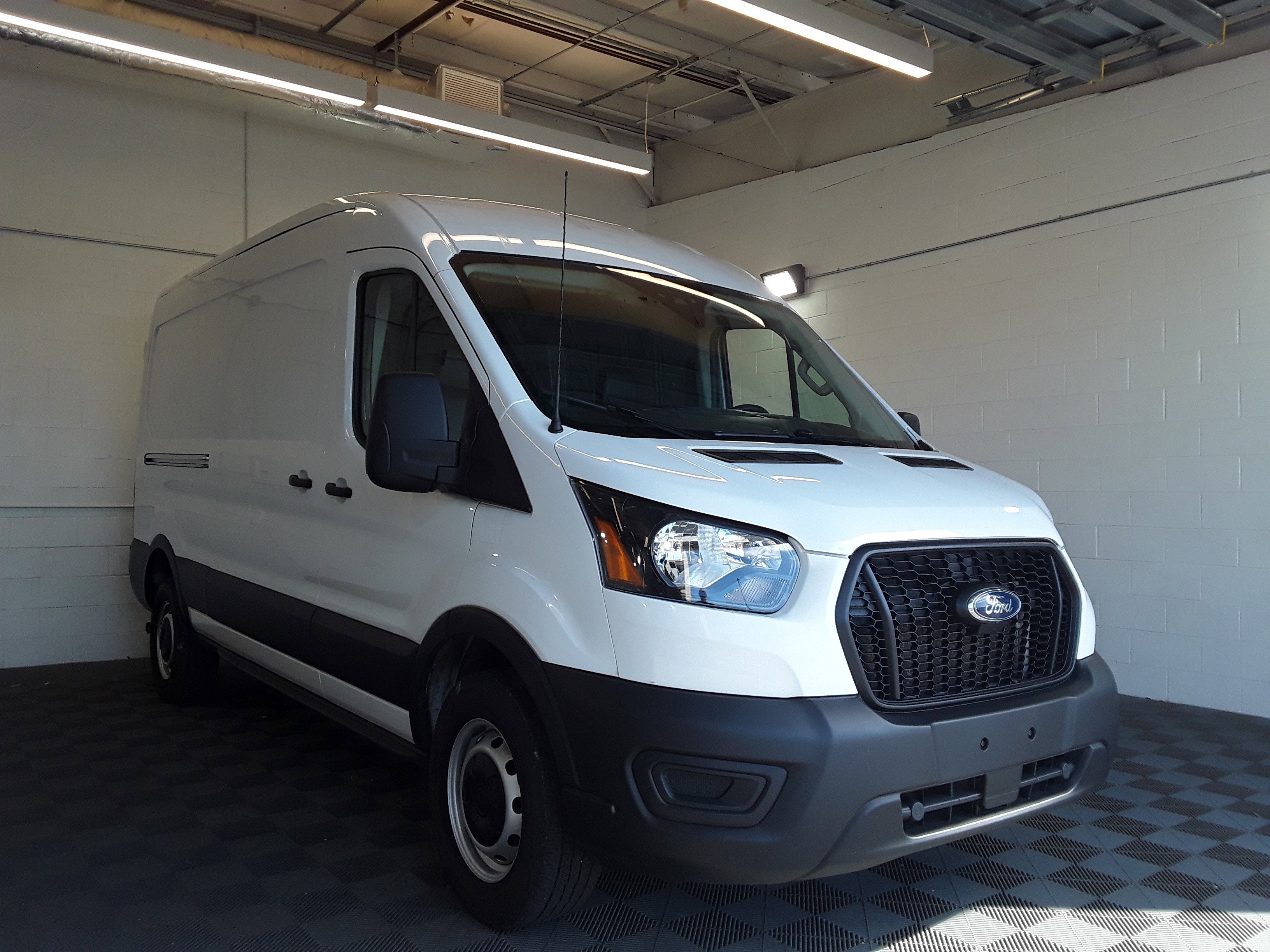 2023 Ford Transit Cargo Van