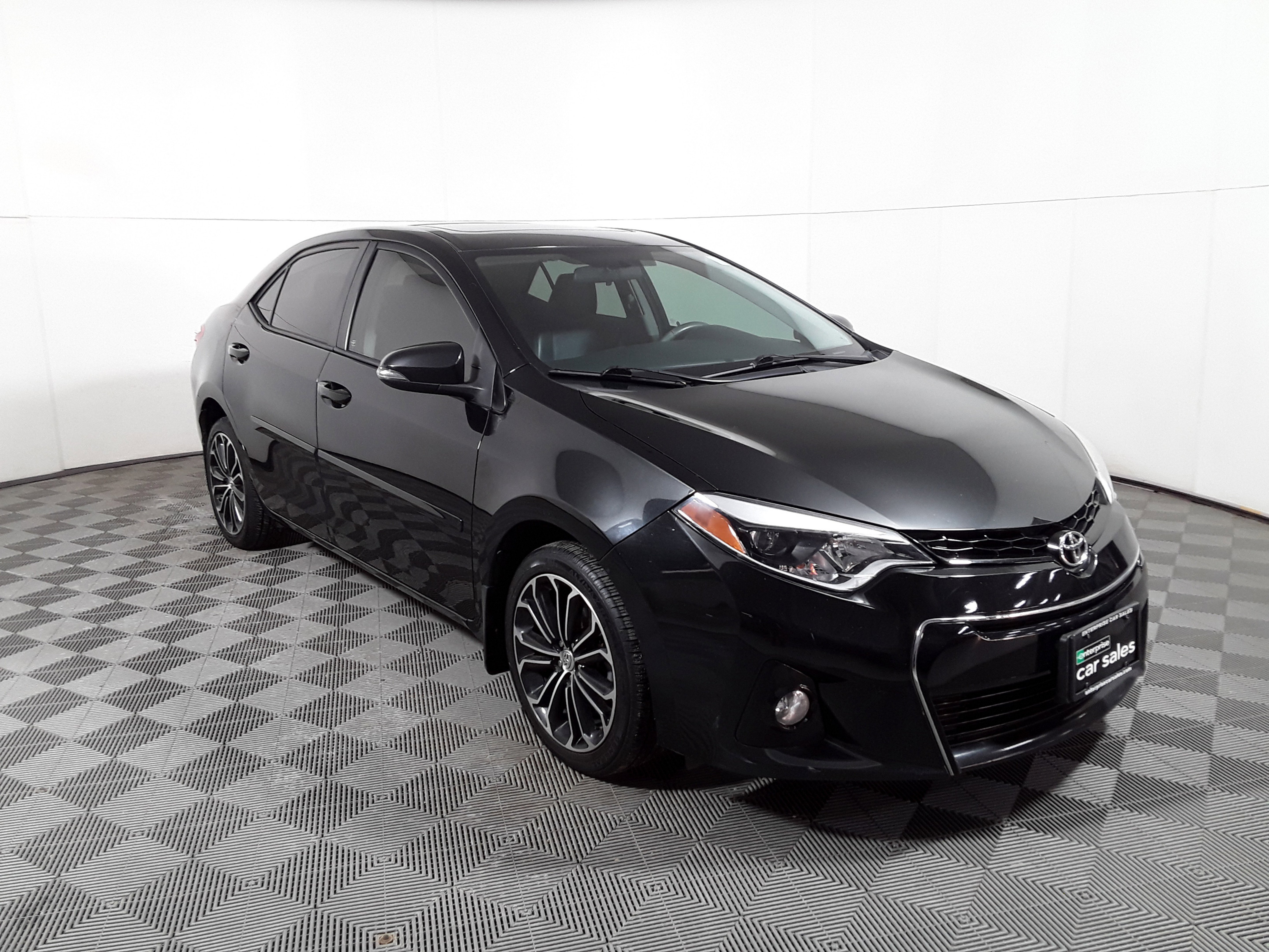 2016 Toyota Corolla S 4dr Sdn CVT