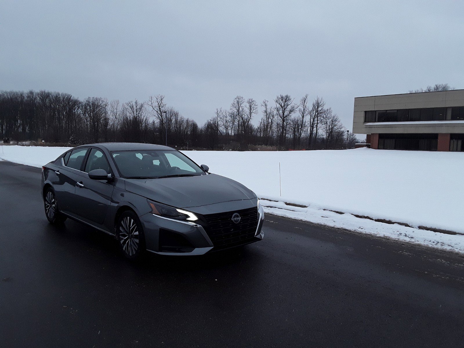 2023 Nissan Altima 2.5 SV Sedan