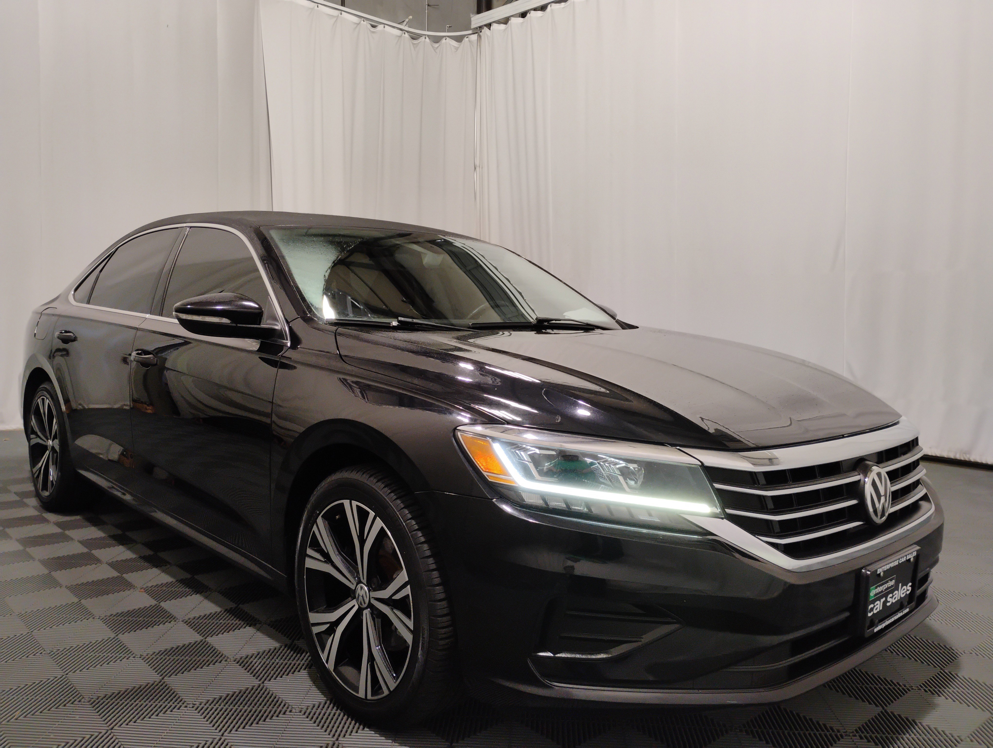 2021 Volkswagen Passat 2.0T SE Auto