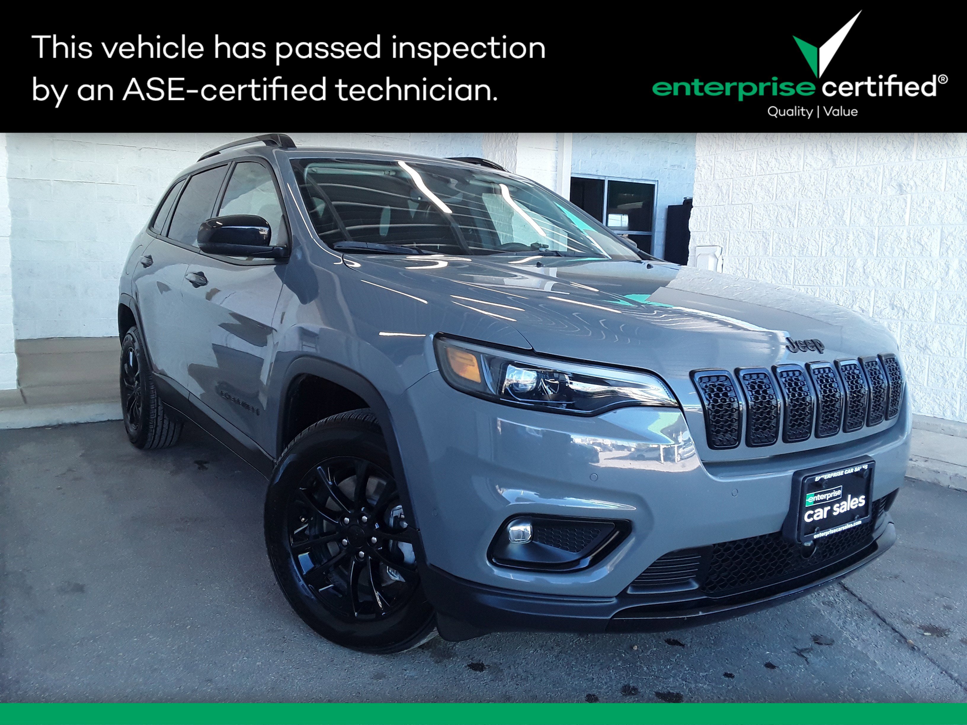 2023 Jeep Cherokee Altitude Lux's photo