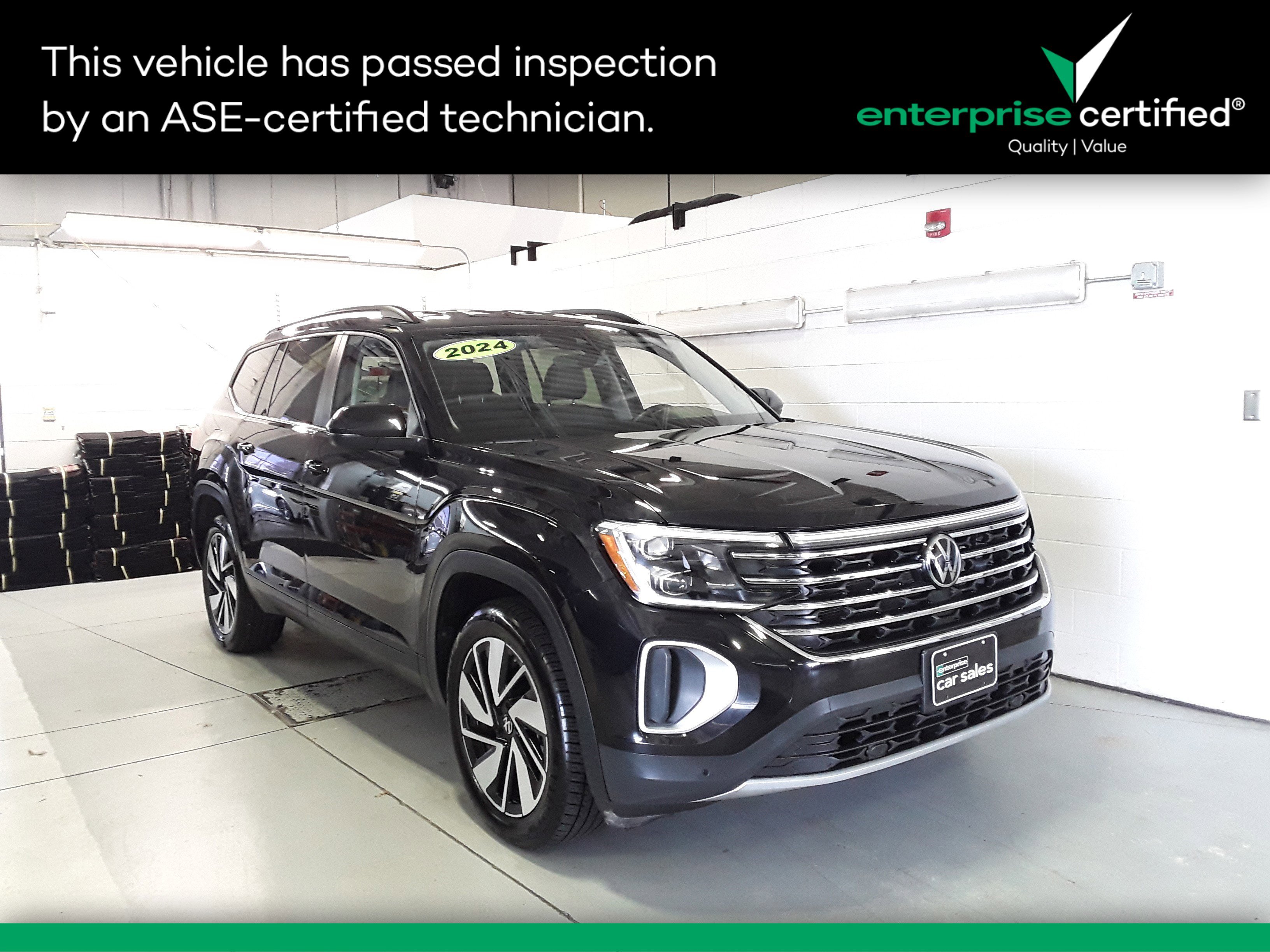 2024 Volkswagen Atlas 2.0T SE w/Technology 4MOTION