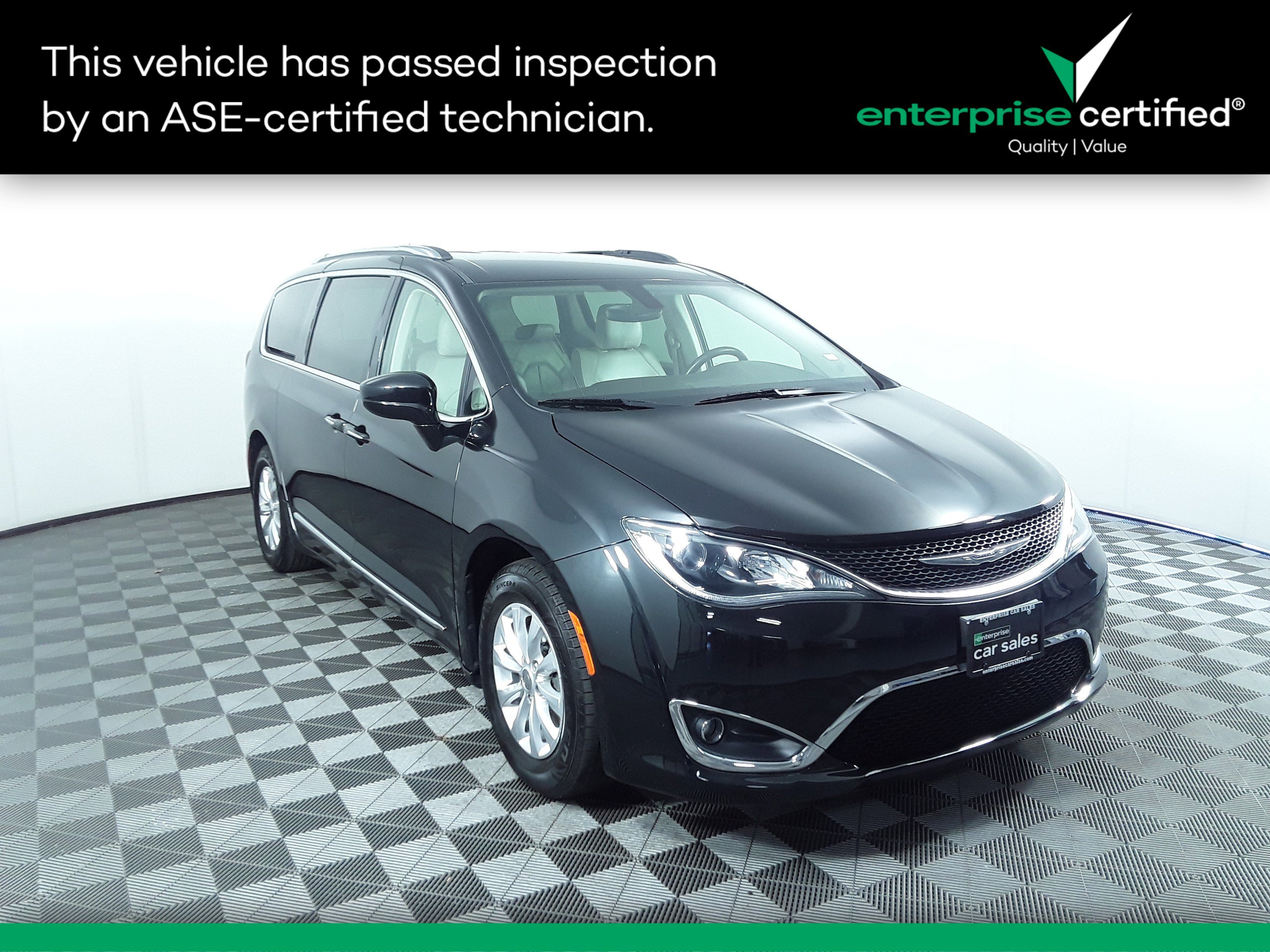 Used 2018 Chrysler Pacifica Touring L FWD