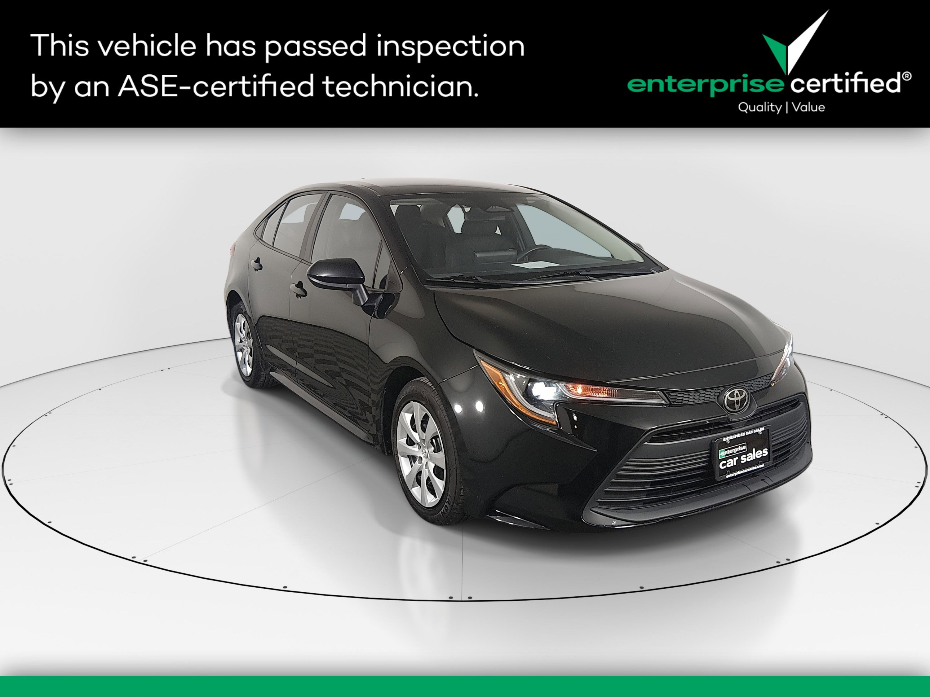 2023 Toyota Corolla LE's photo