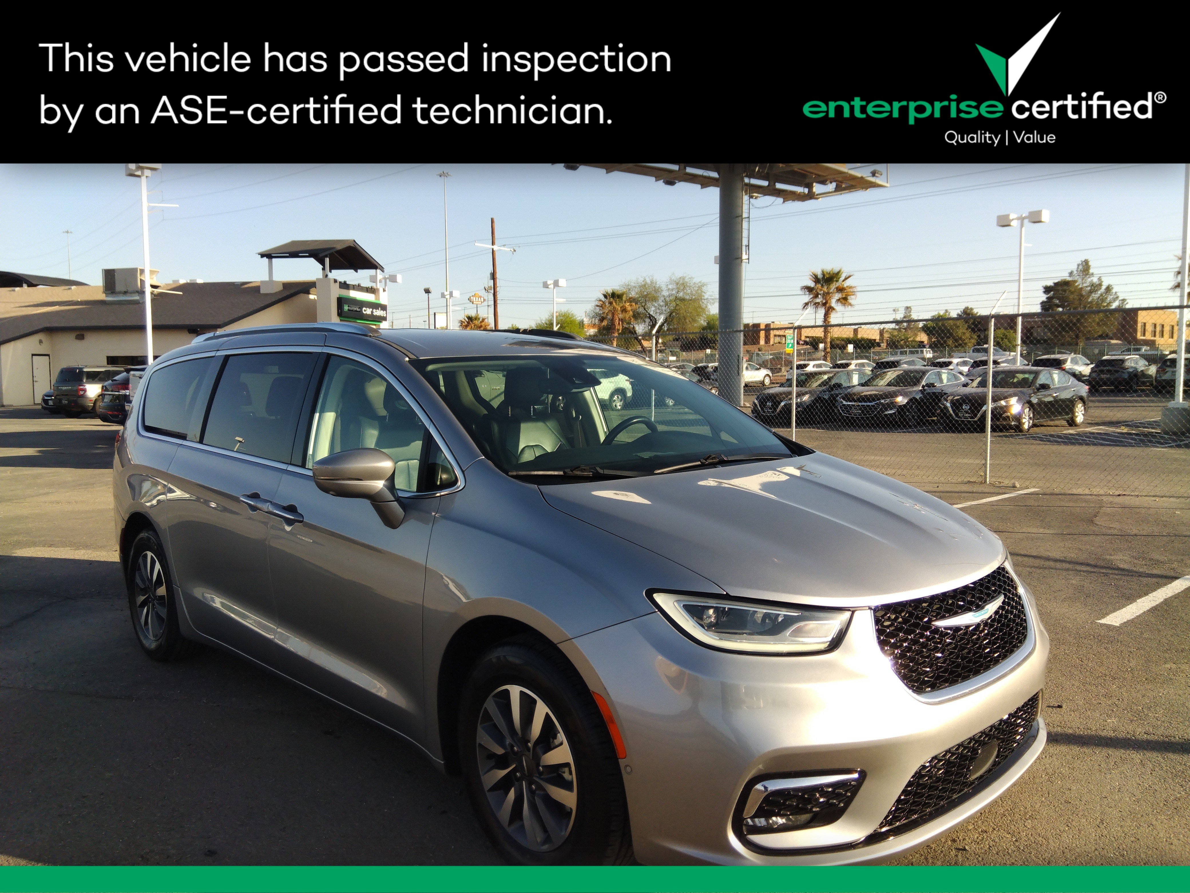 2021 Chrysler Pacifica Hybrid Touring L FWD