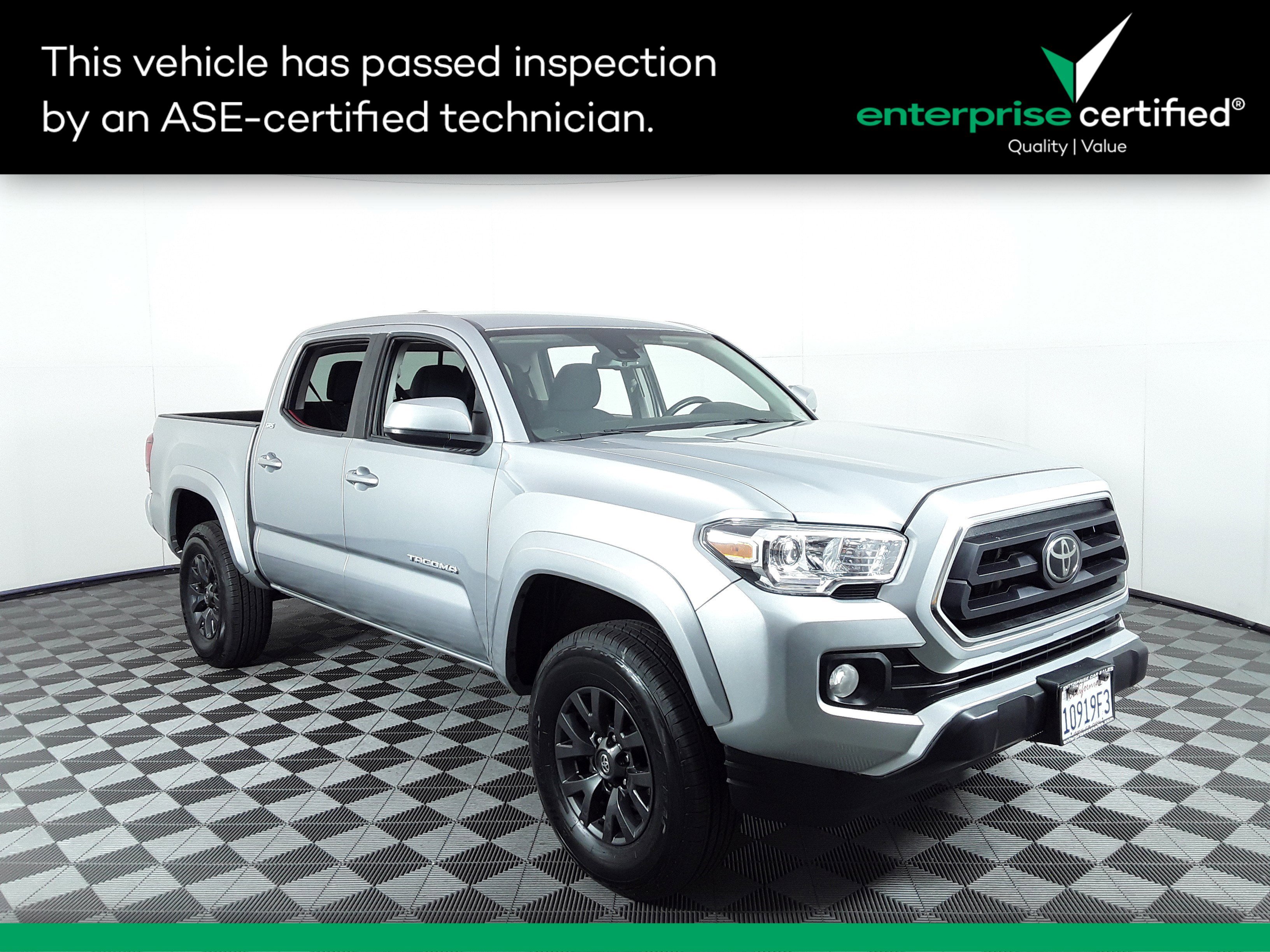 2022 Toyota Tacoma 4WD SR5 Double Cab 5' Bed V6 AT