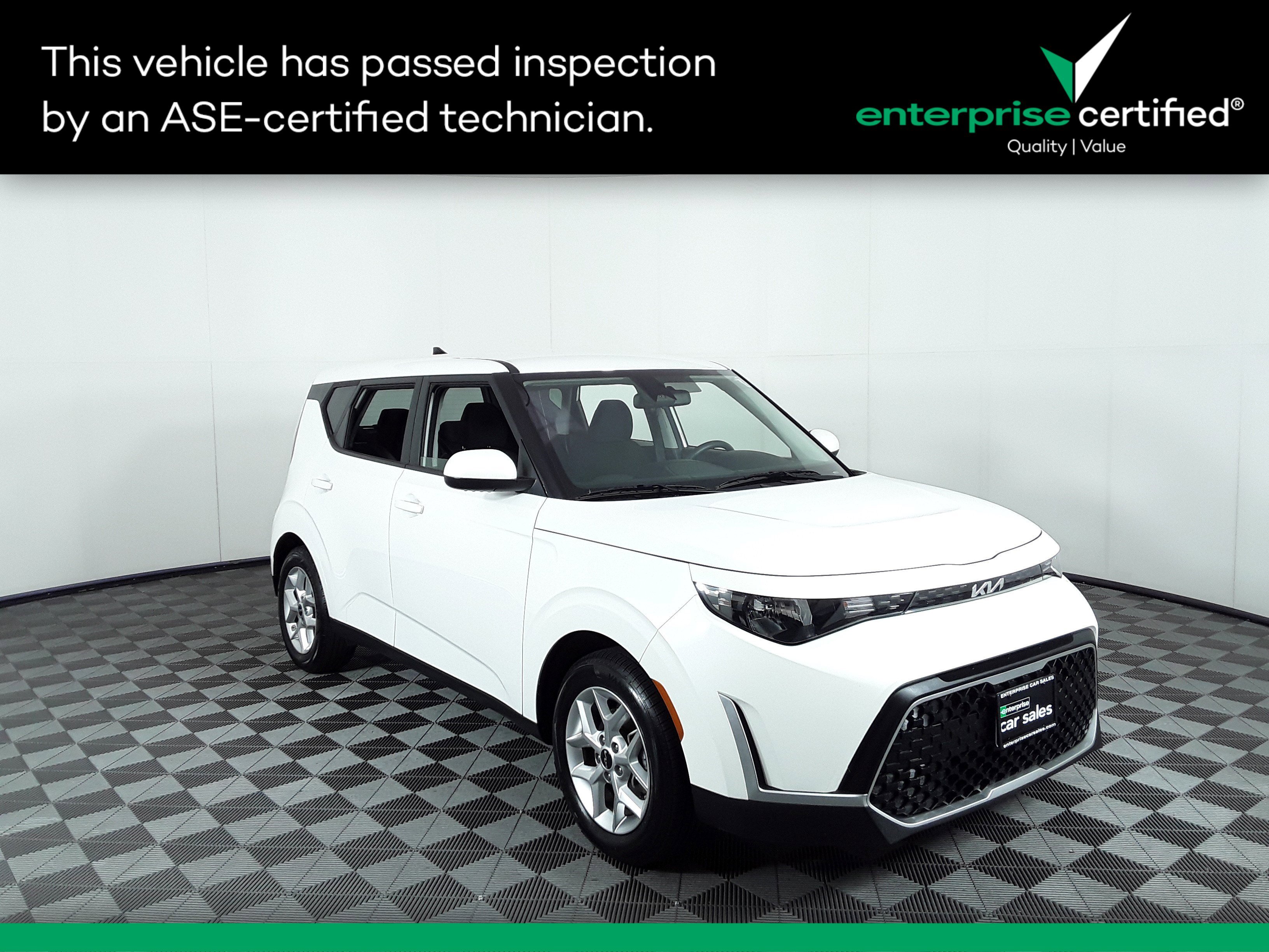 Used 2024 Kia Soul LX IVT