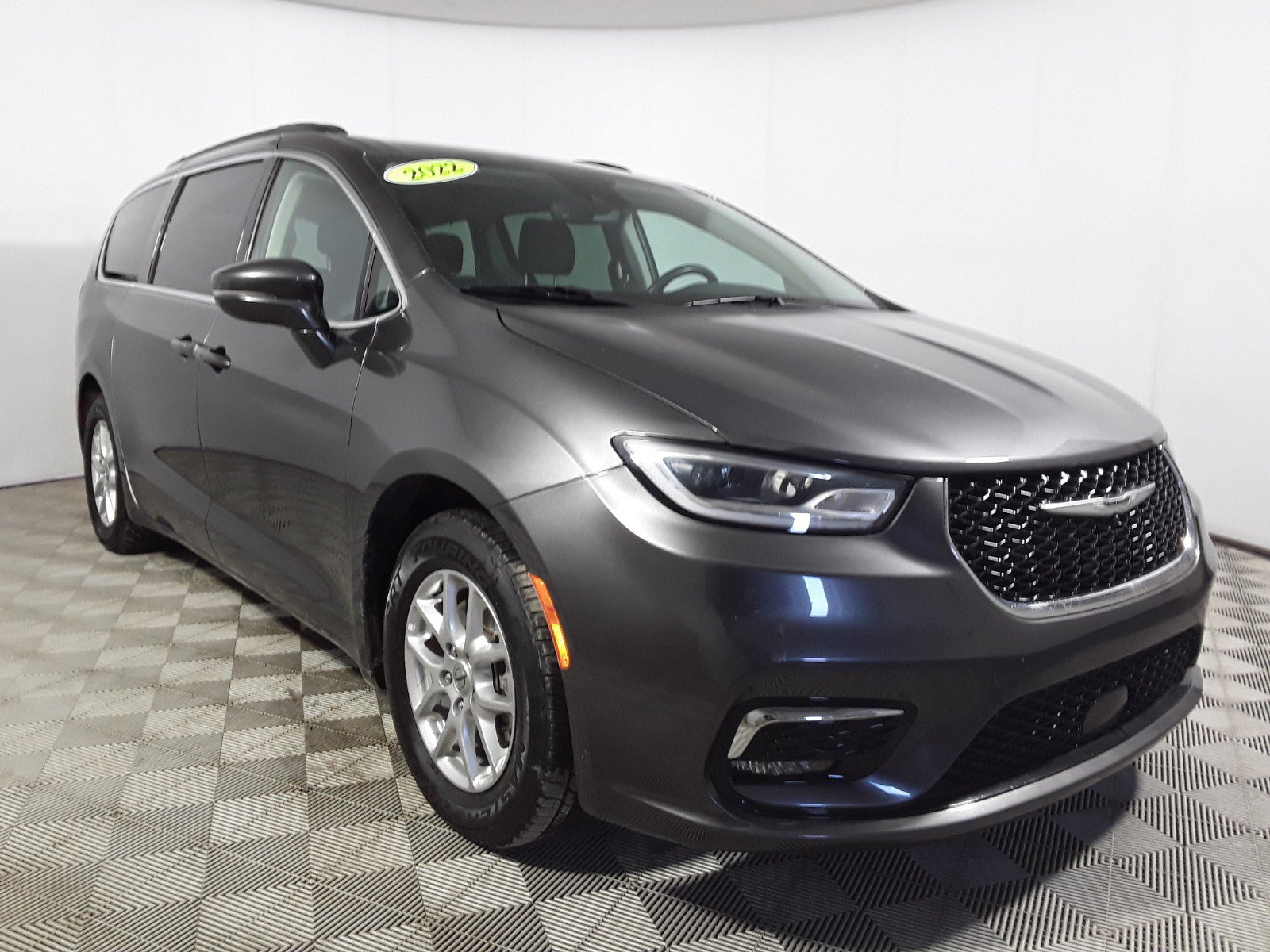 2022 Chrysler Pacifica Touring L FWD