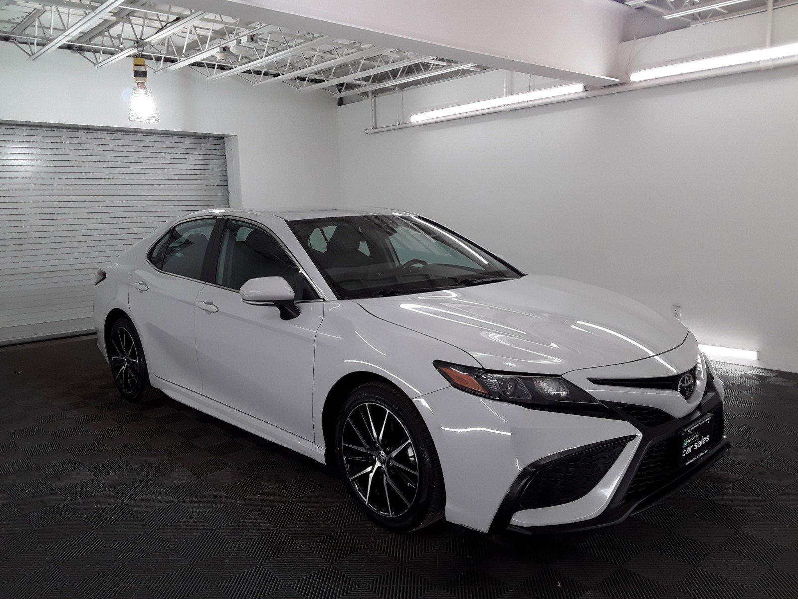 2022 Toyota Camry SE Auto