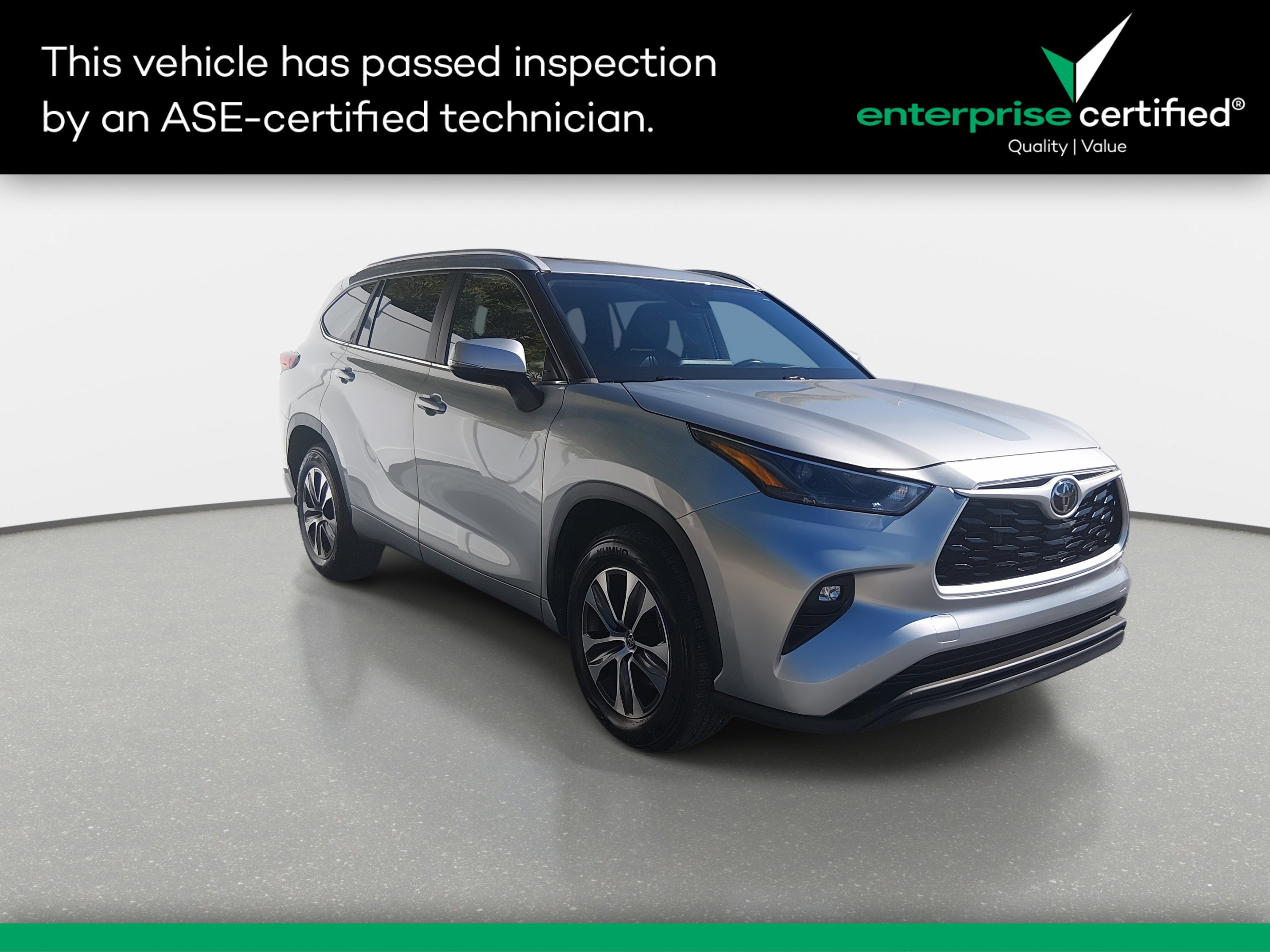 Used 2023 Toyota Highlander XLE FWD
