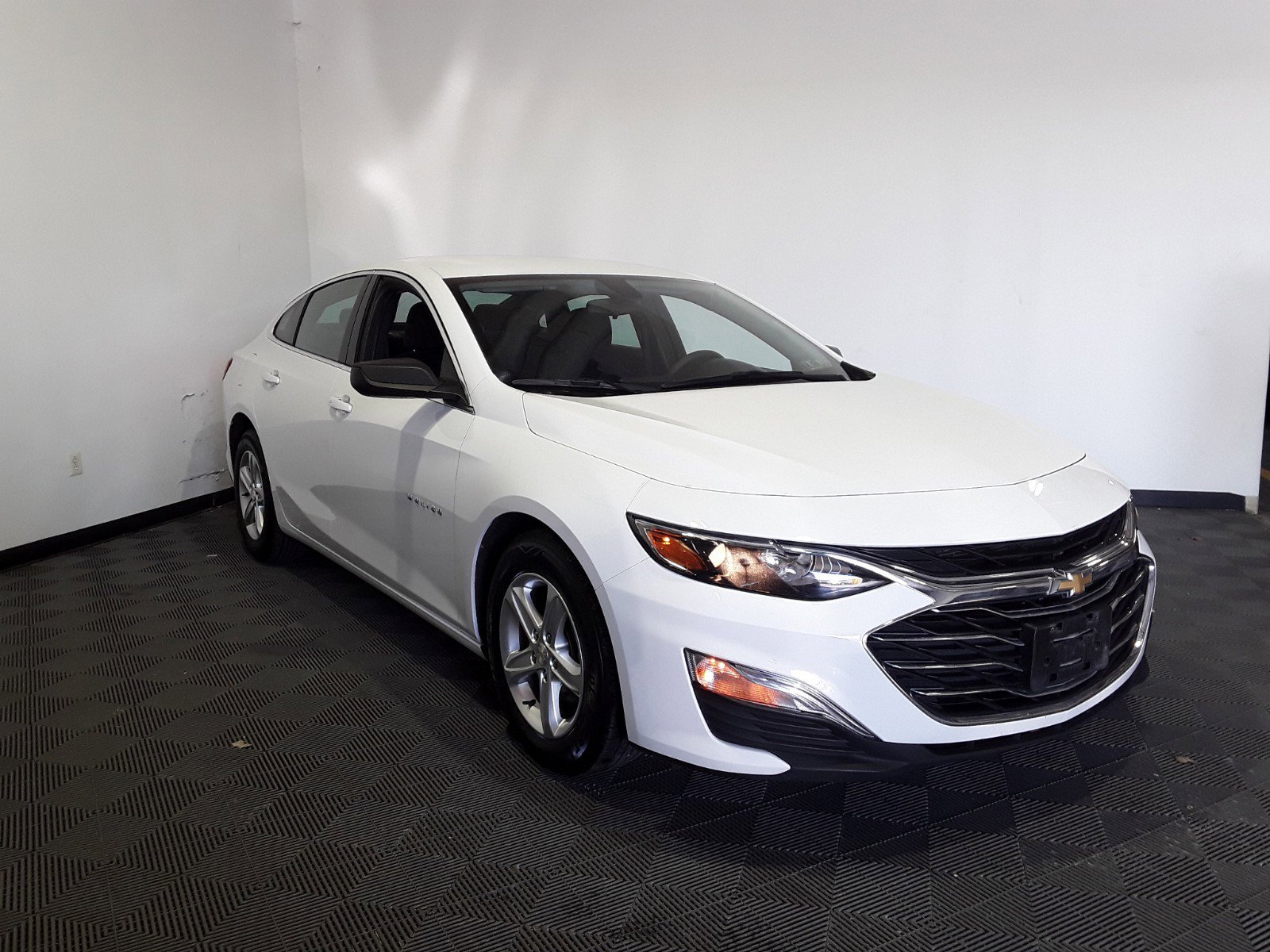 2022 Chevrolet Malibu LS 4dr Sdn