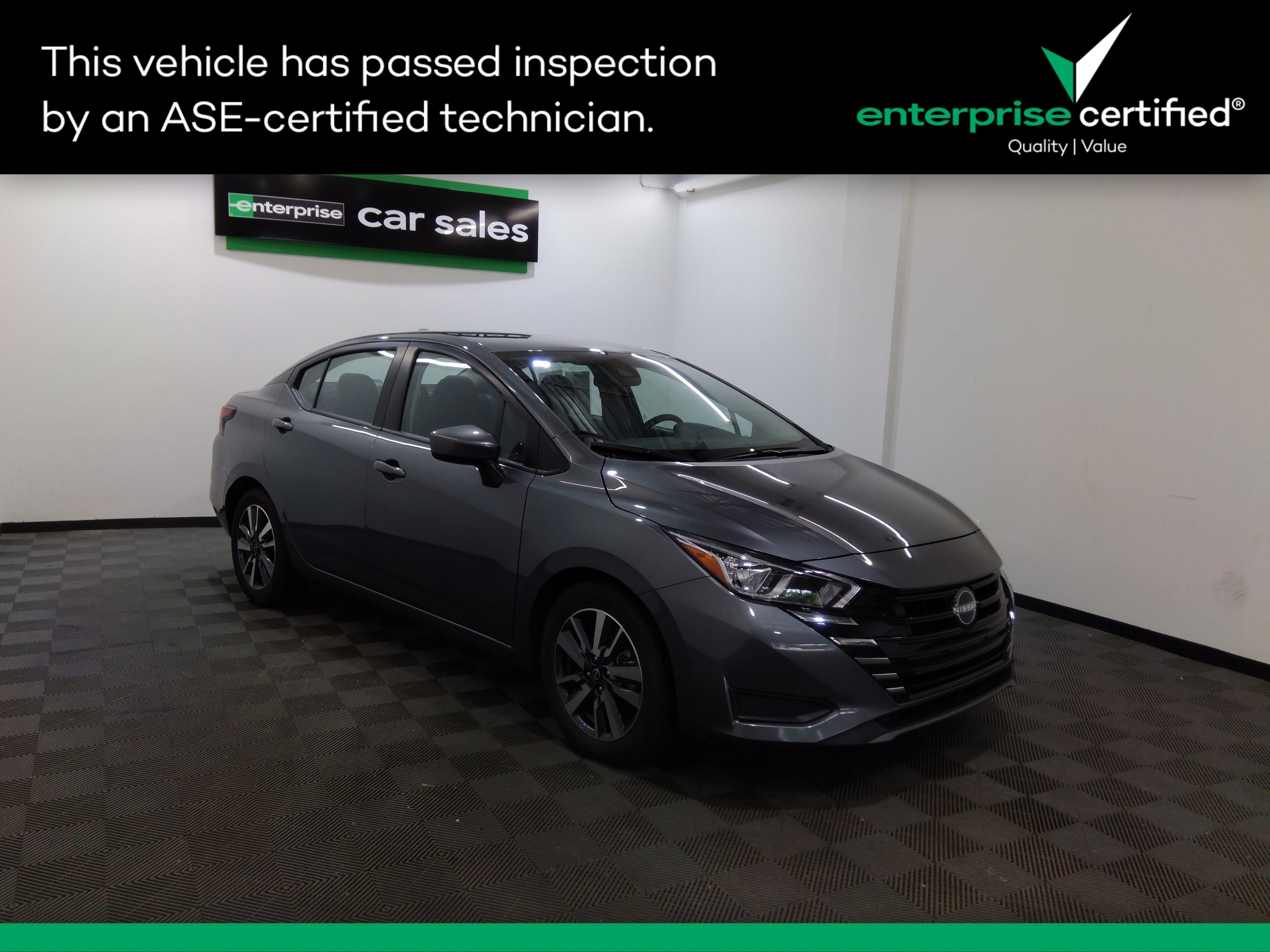 2023 Nissan Versa SV CVT