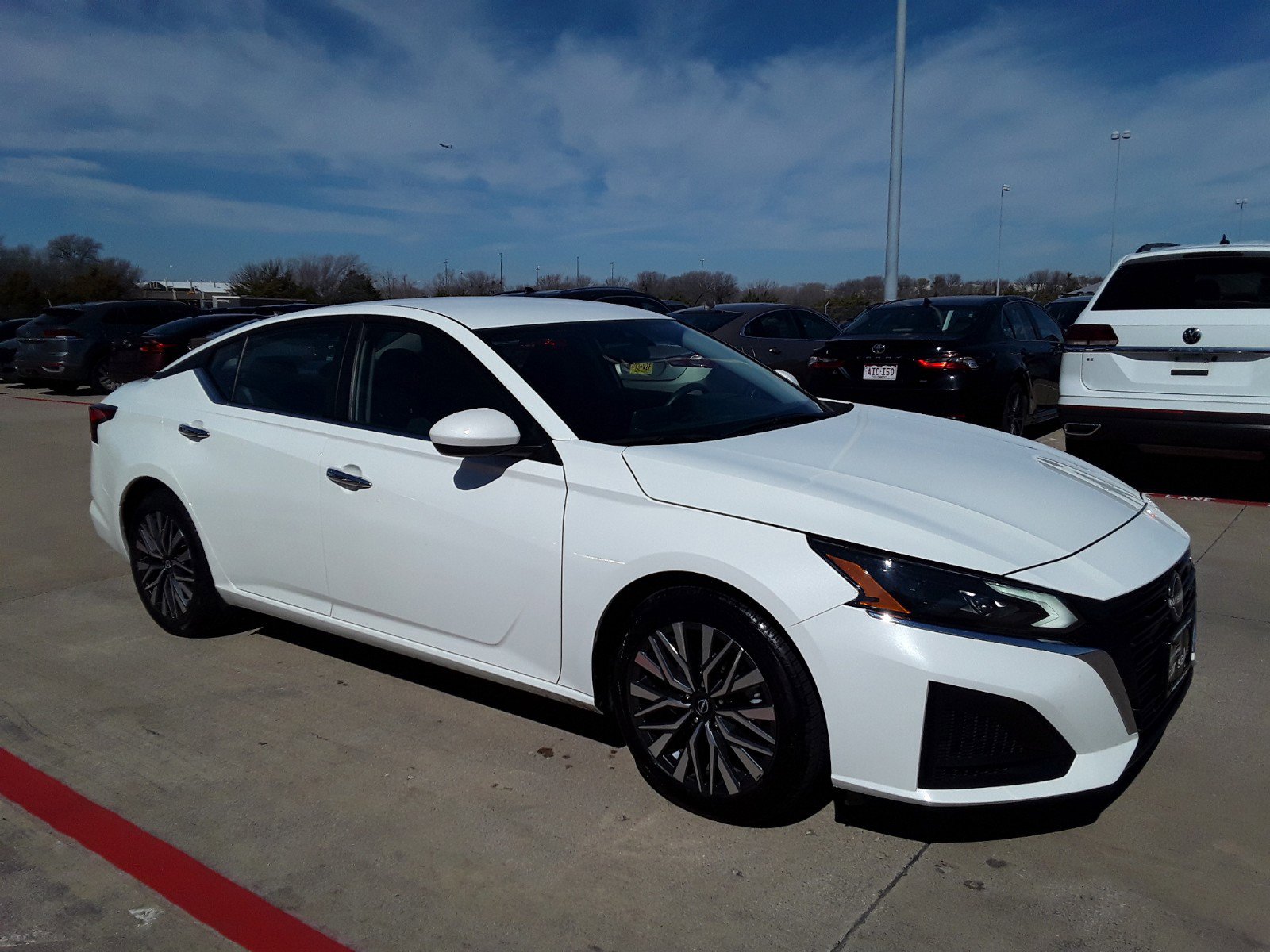 2023 Nissan Altima 2.5 SV Sedan