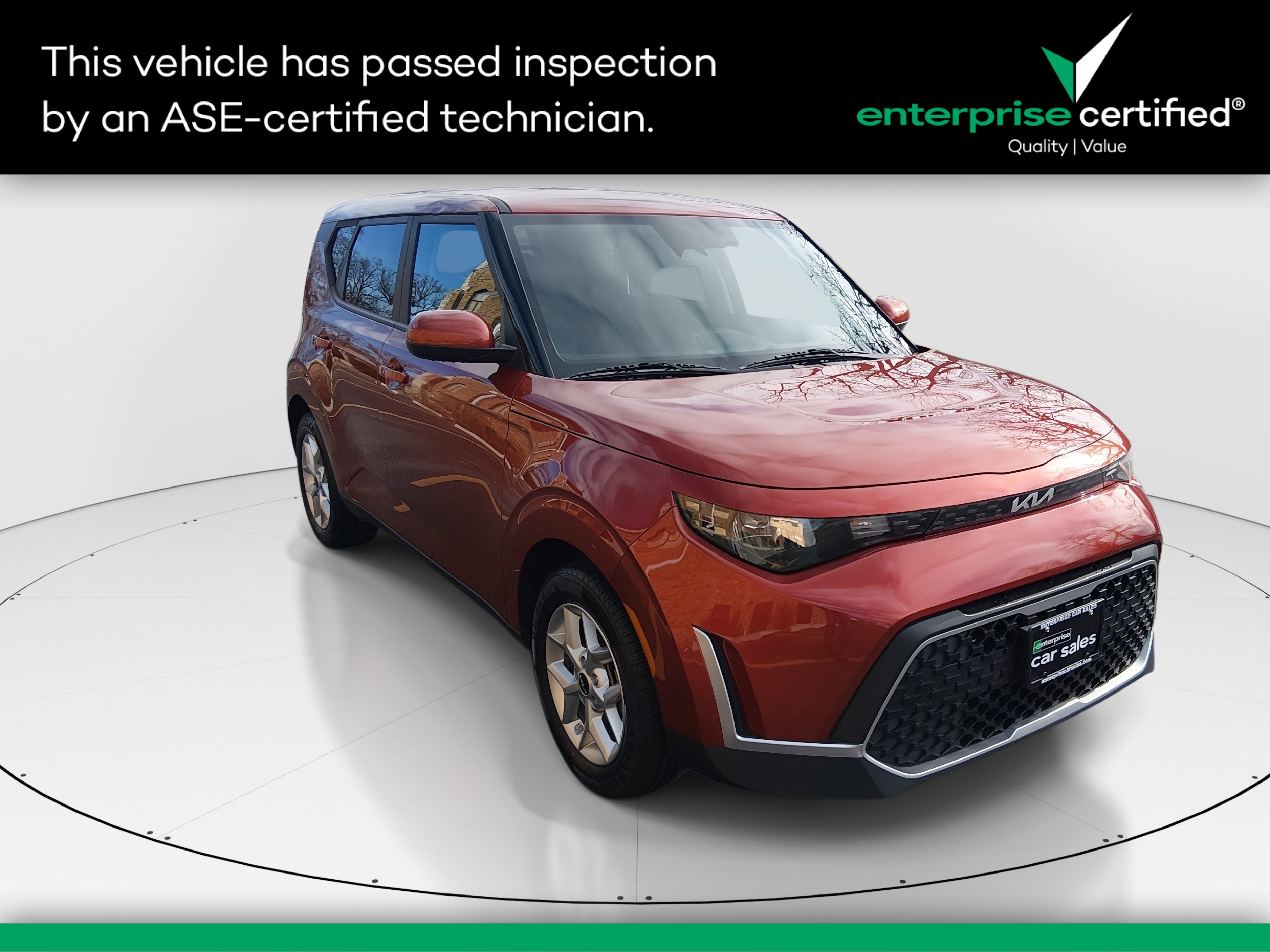 2024 Kia Soul LX's photo