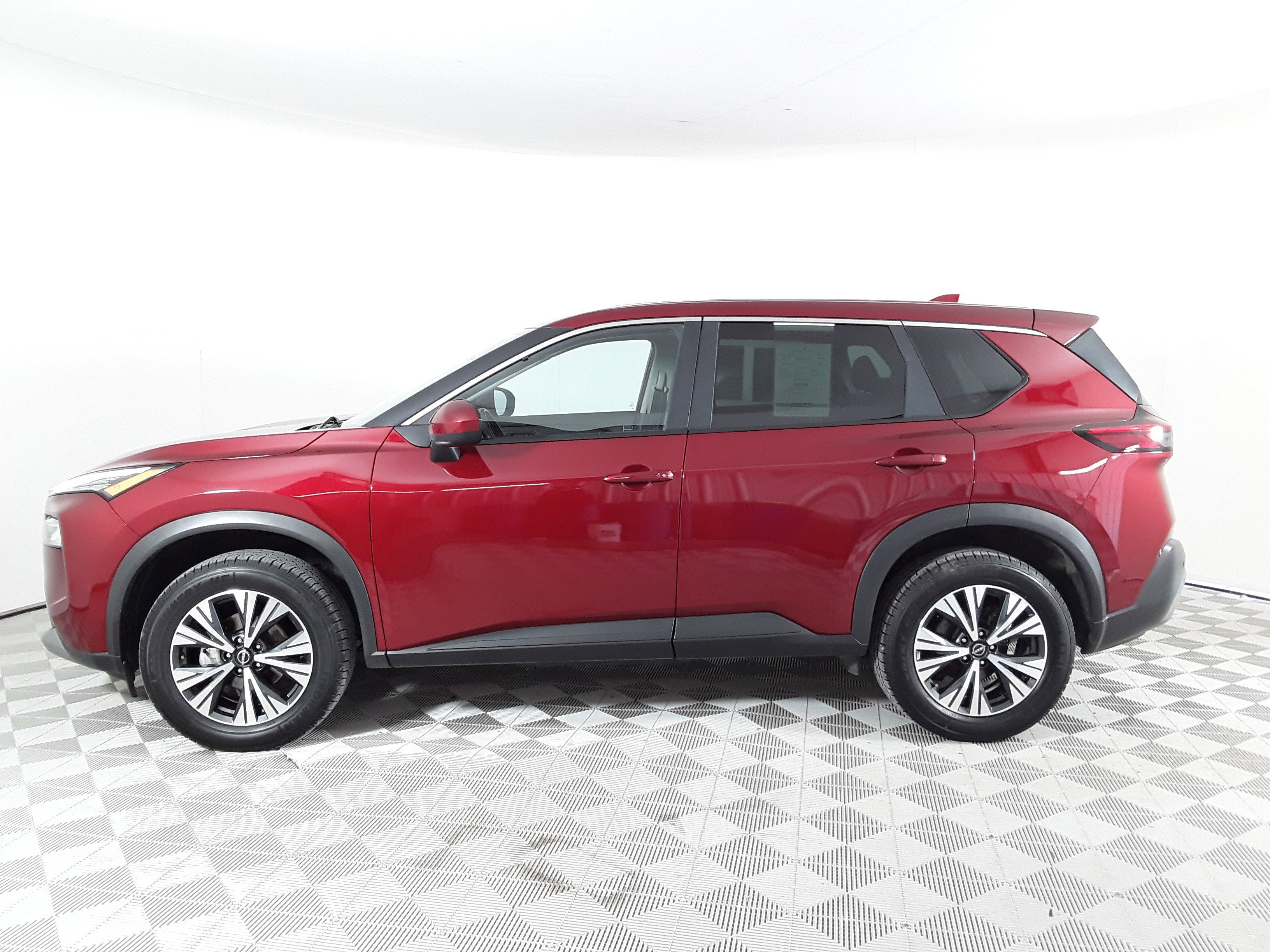 Image of Used 2023 Nissan Rogue FWD SV