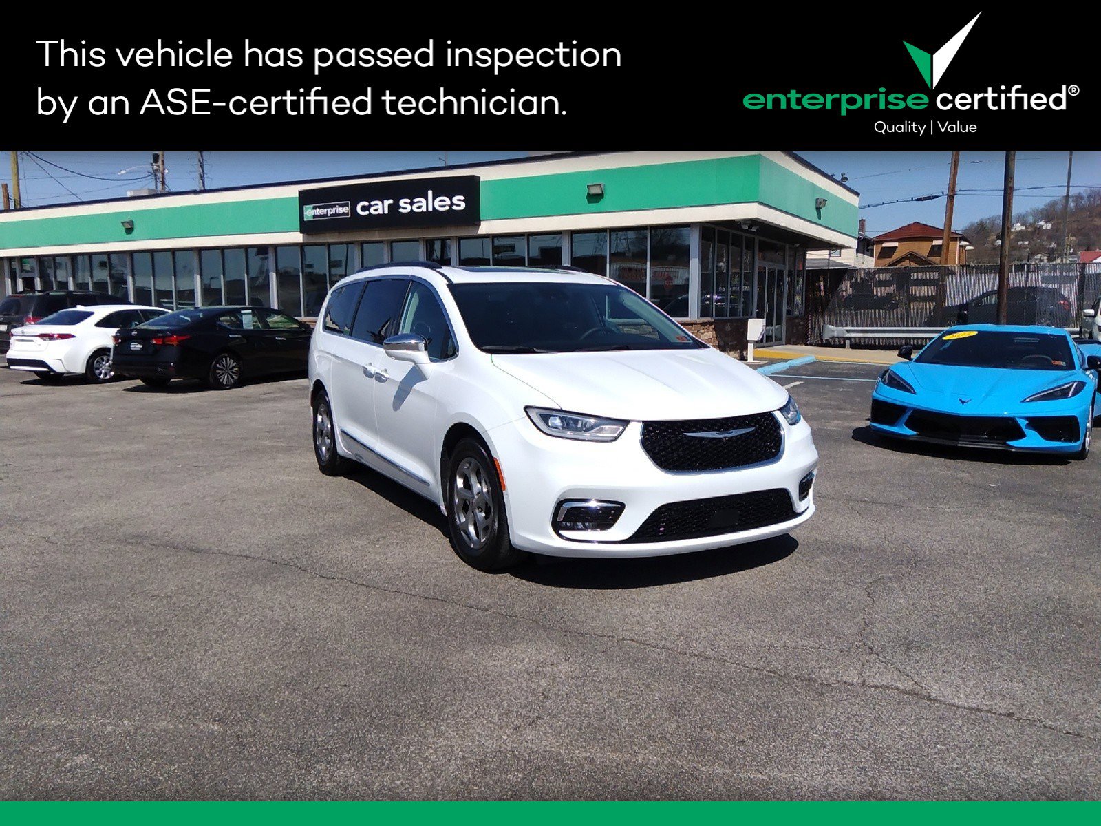 Used 2022 Chrysler Pacifica Limited FWD