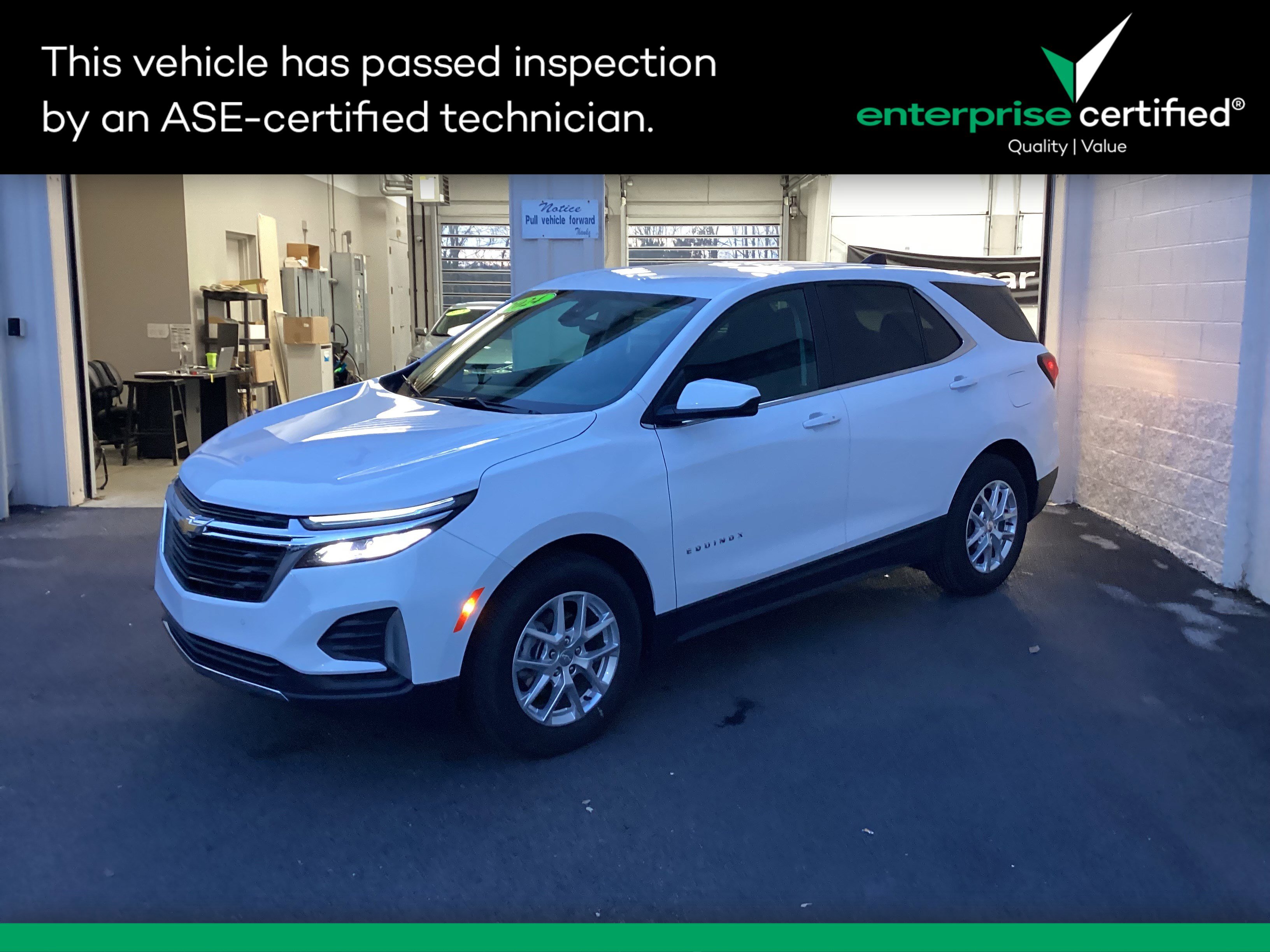 2024 Chevrolet Equinox LT's photo