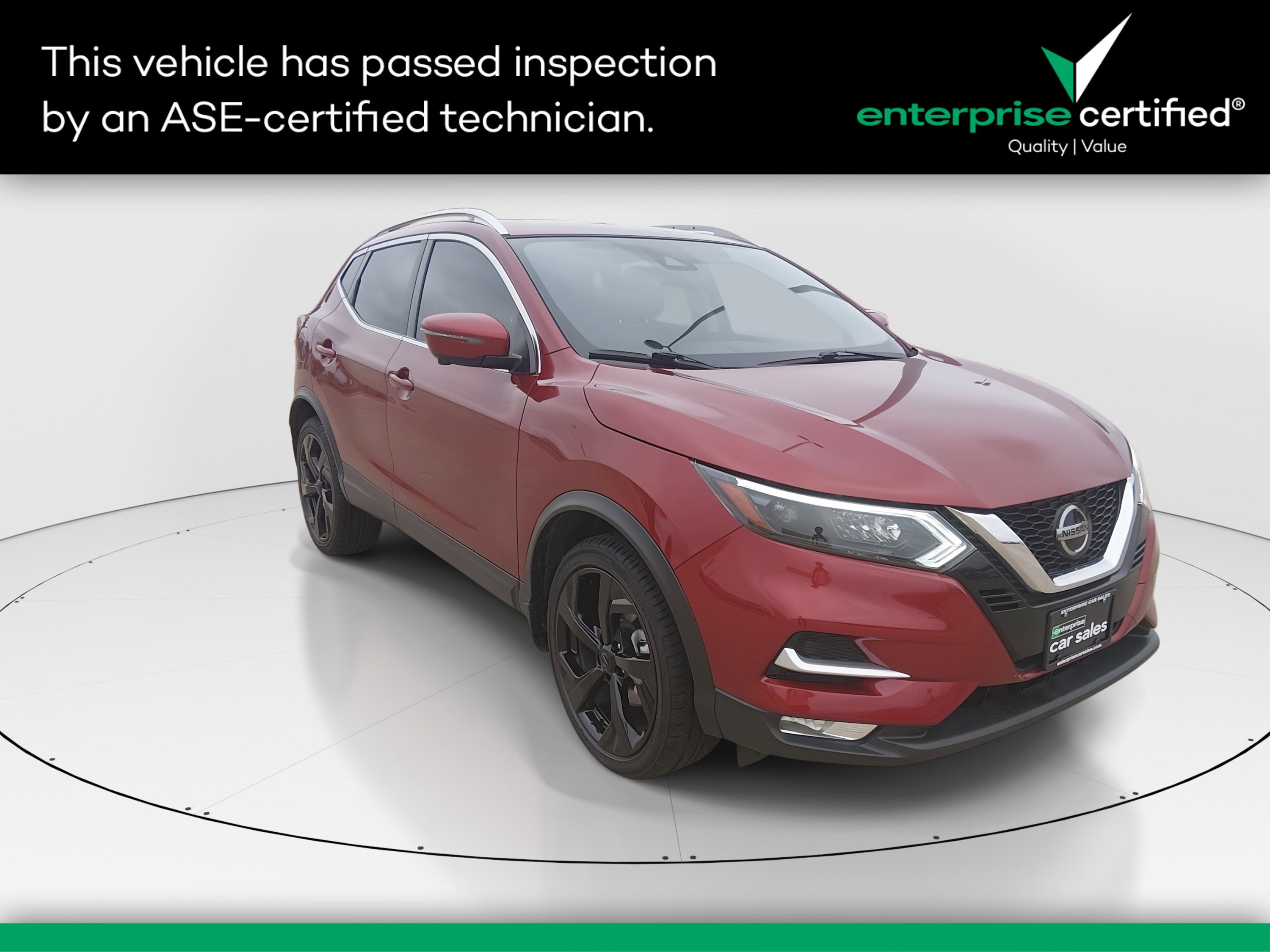 2022 Nissan Rogue Sport SL's photo