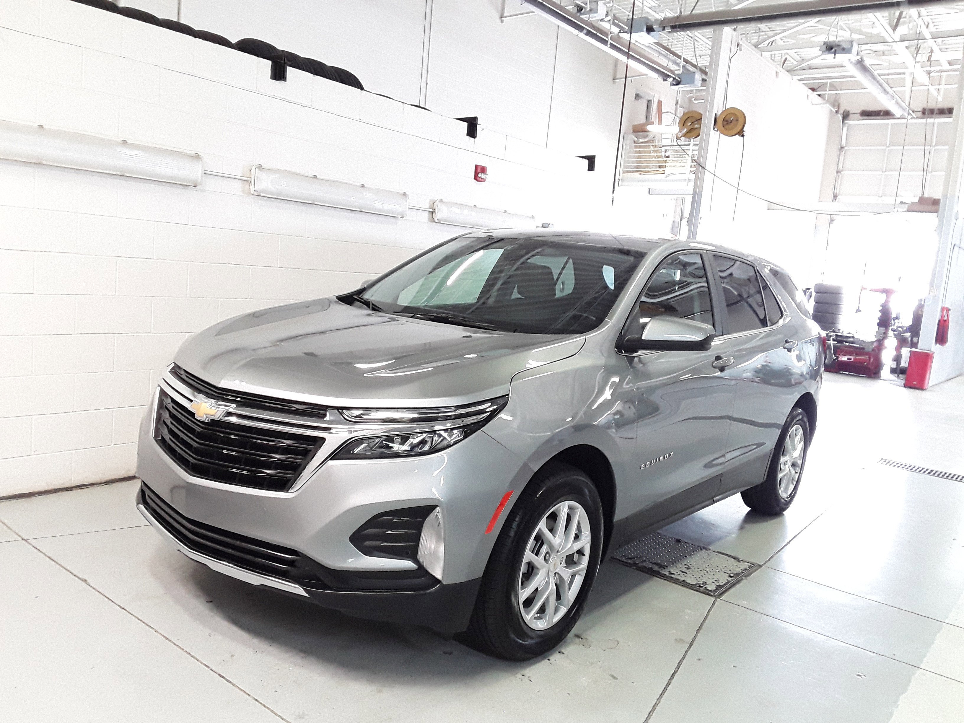 Image 3 of Used 2024 Chevrolet Equinox AWD 4dr LT w/1LT