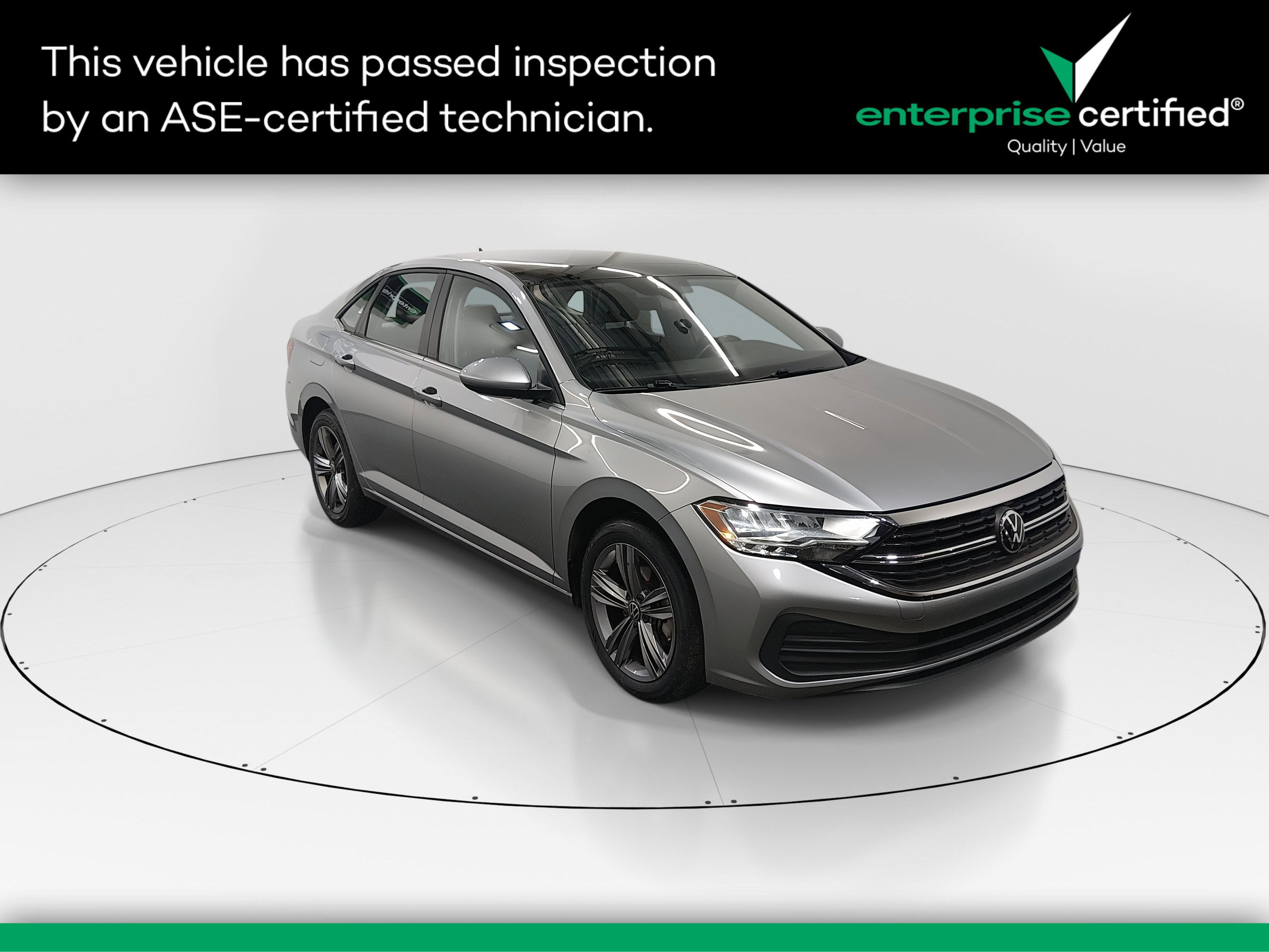 2024 Volkswagen Jetta SE's photo