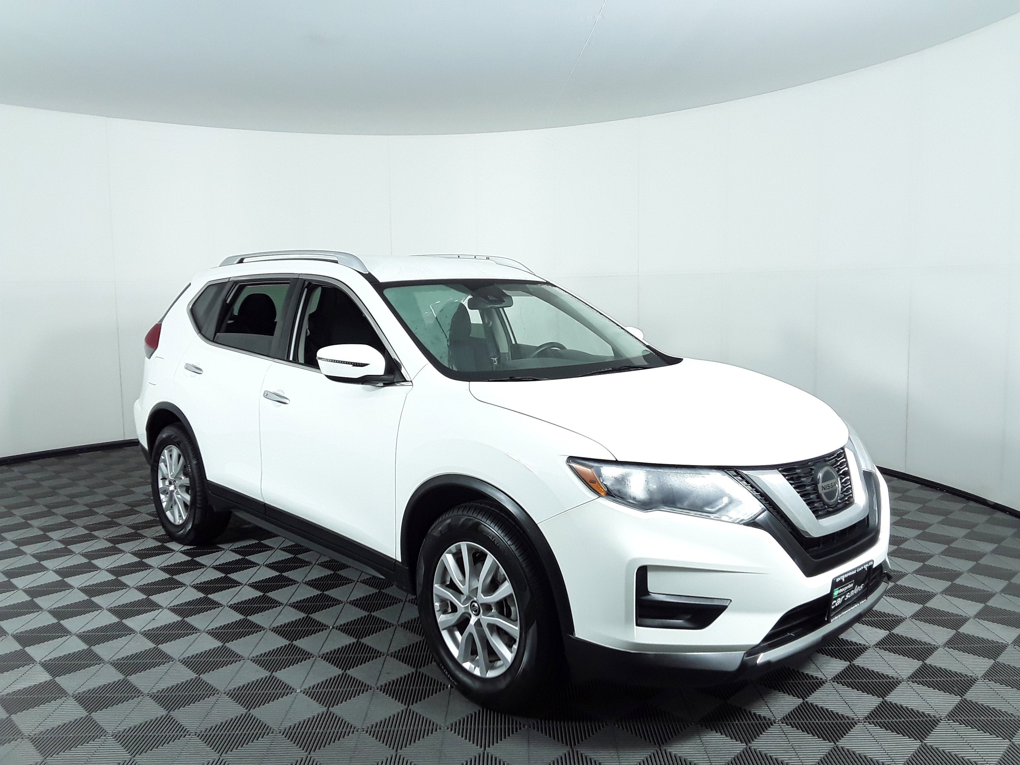 2020 Nissan Rogue FWD SV