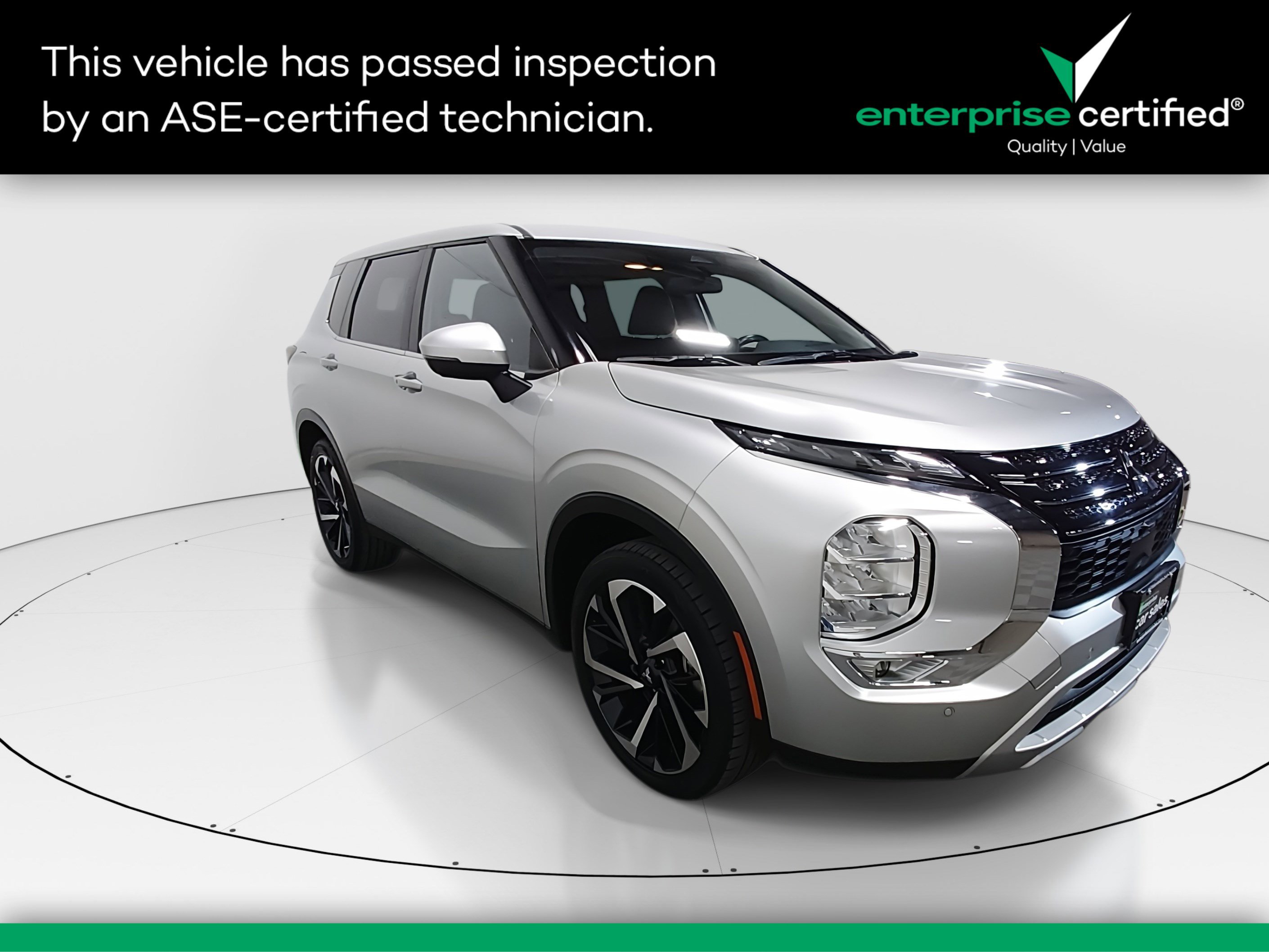 2024 Mitsubishi Outlander SE