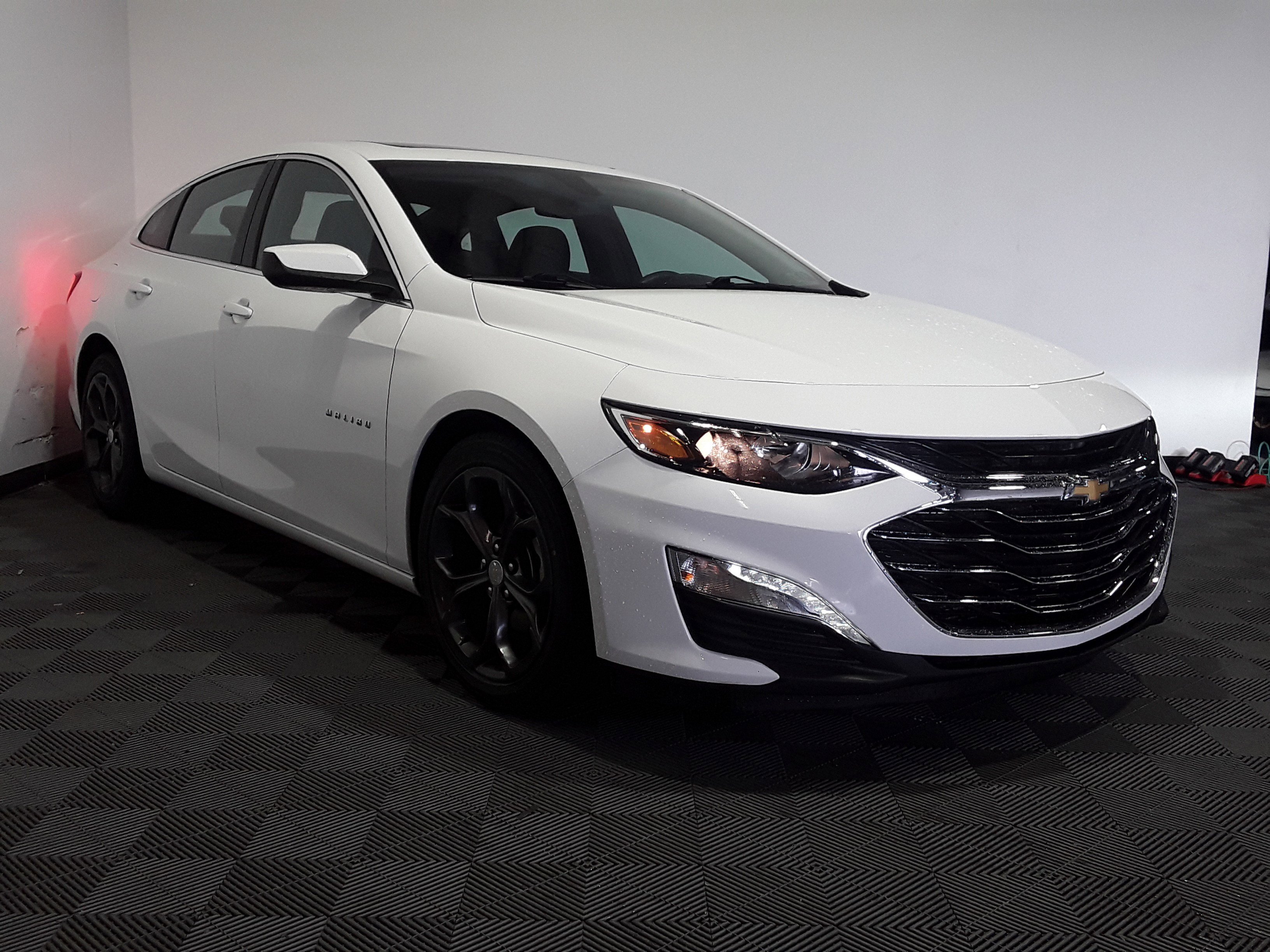 2022 Chevrolet Malibu 4dr Sdn LT