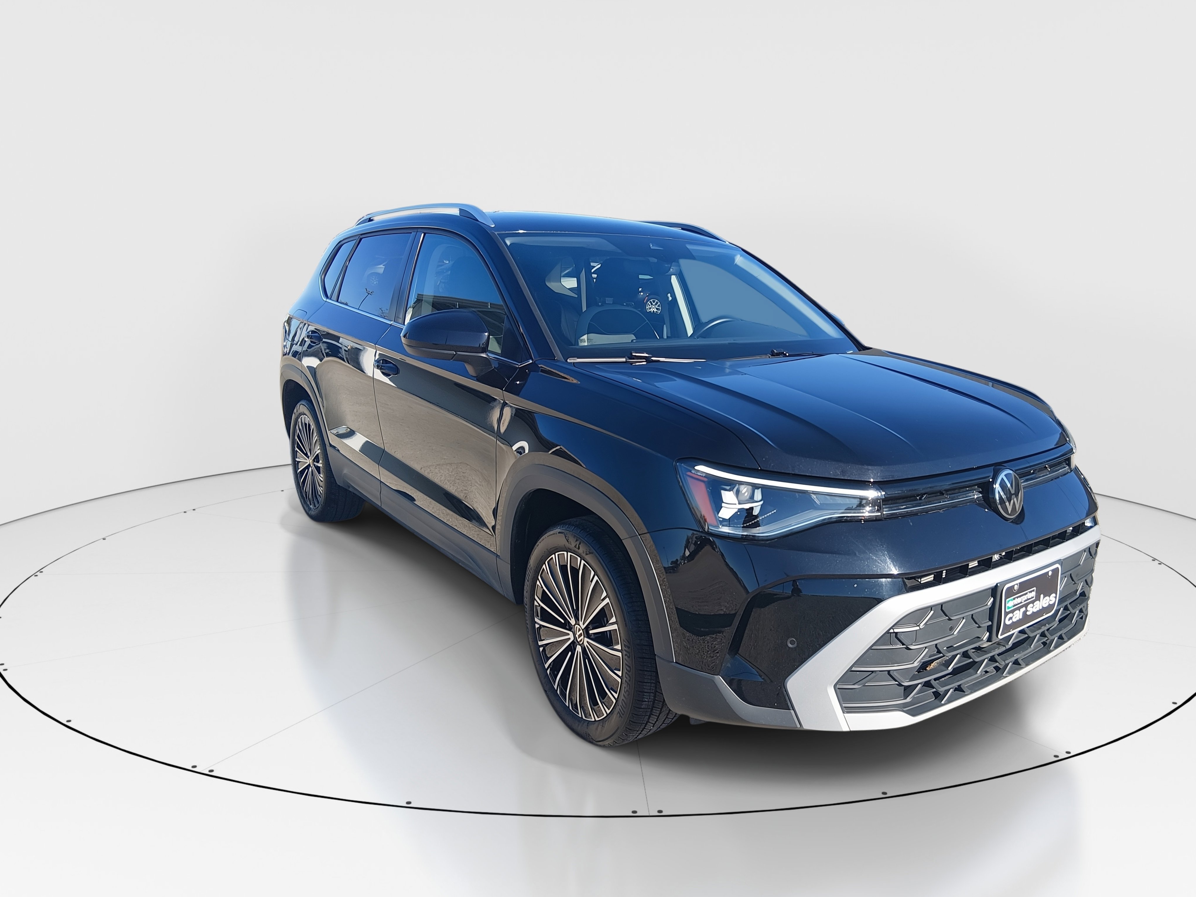 Used 2025 Volkswagen Taos SE FWD