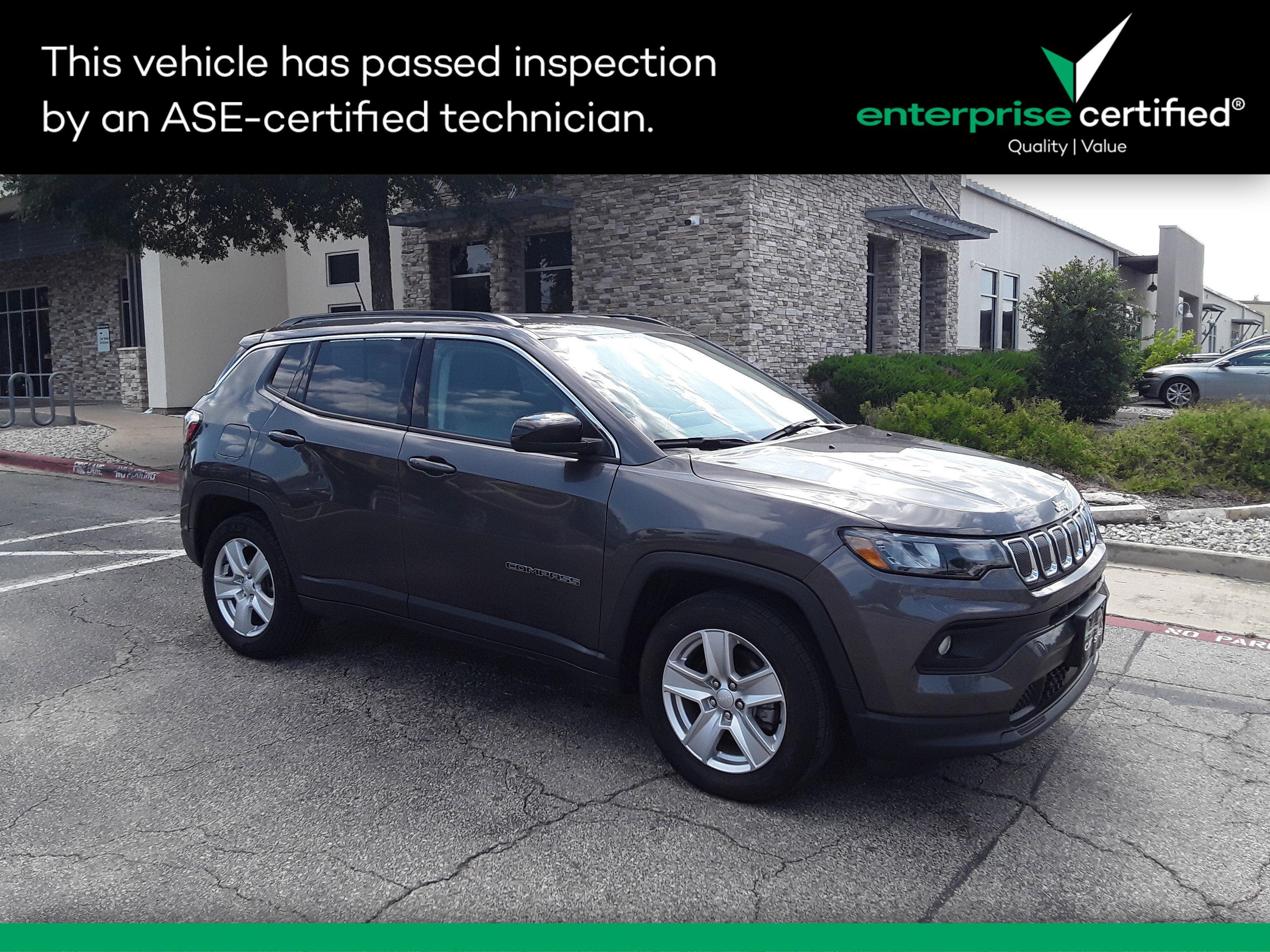 2022 Jeep Compass Latitude FWD